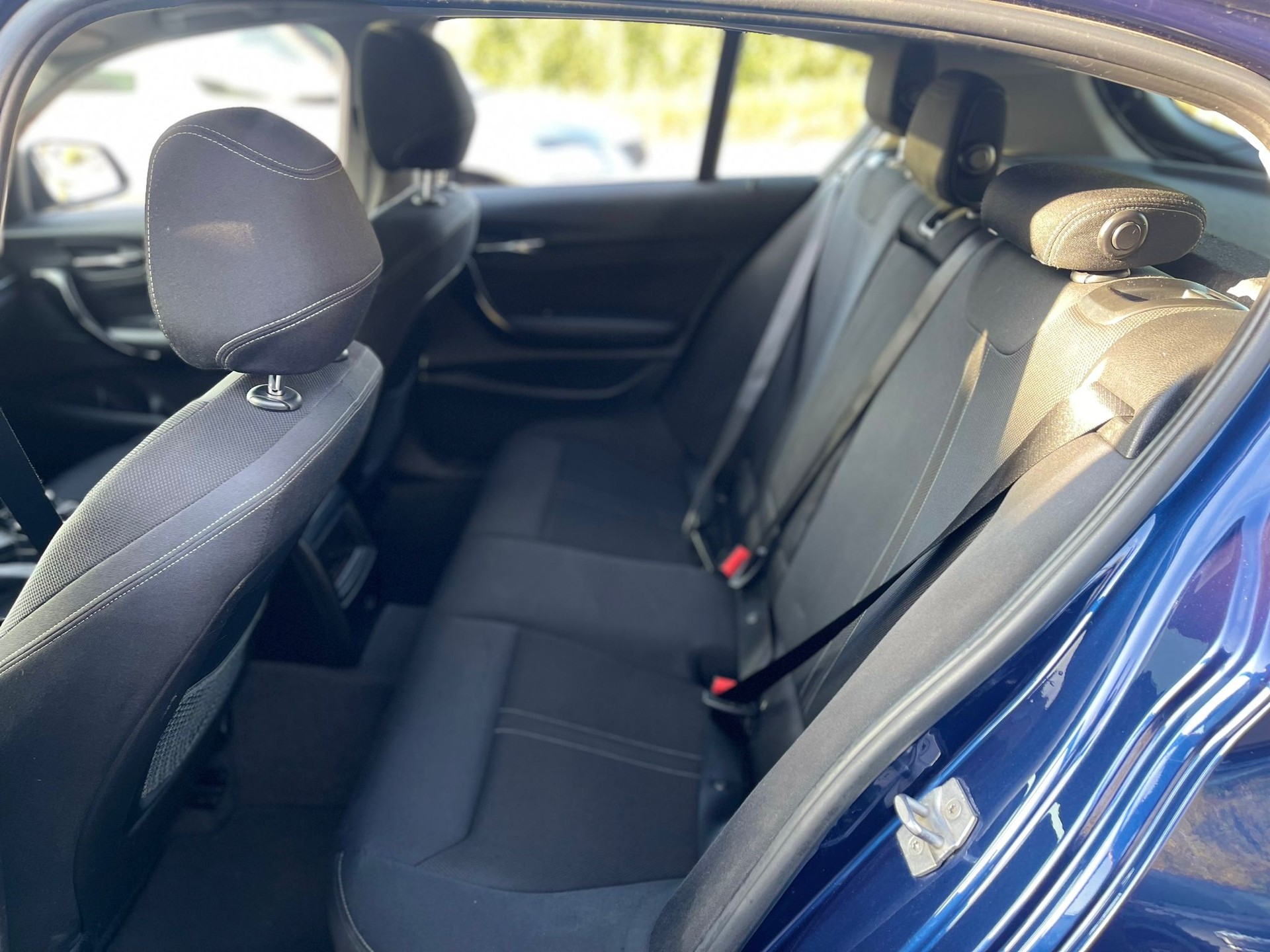 BMW 120i Sport Line Steptronic-image-12
