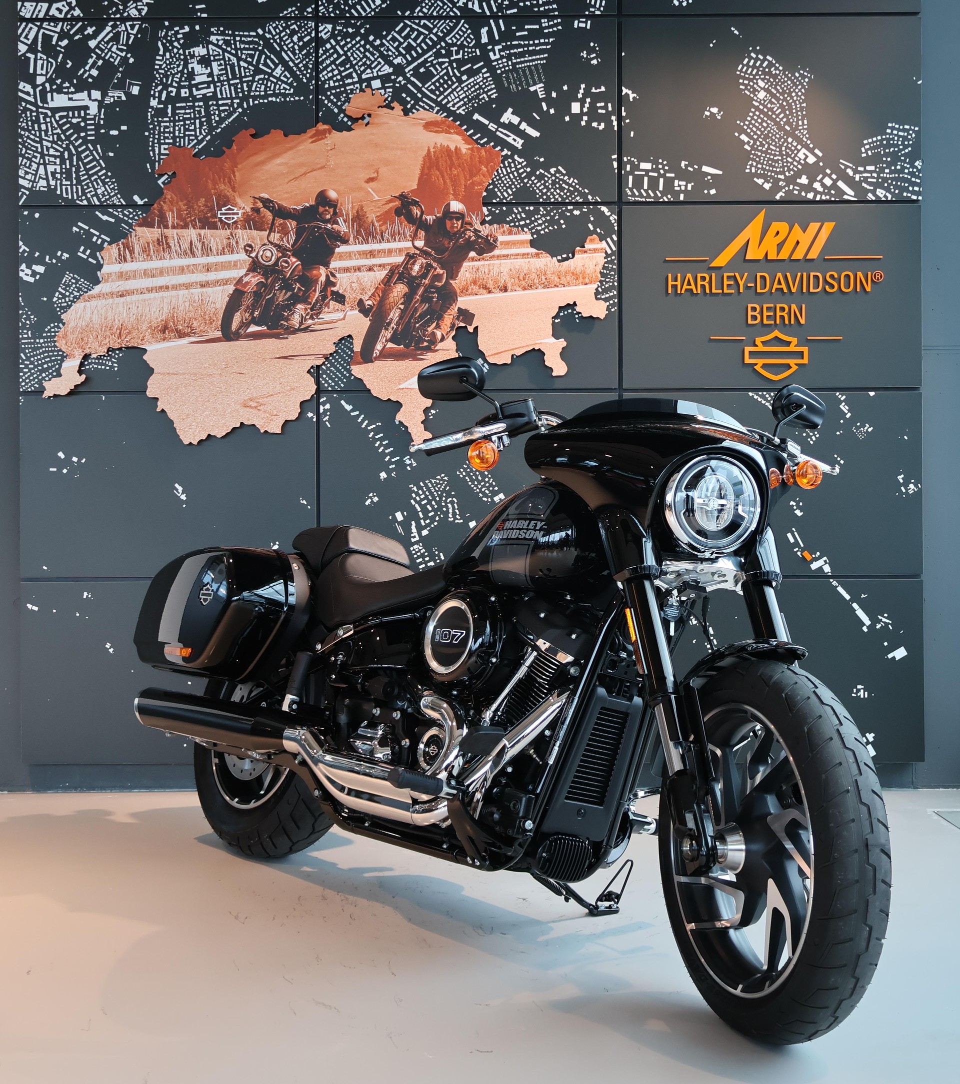 HARLEY-DAVIDSON FLSB Sport Glide 107 ABS-image-3