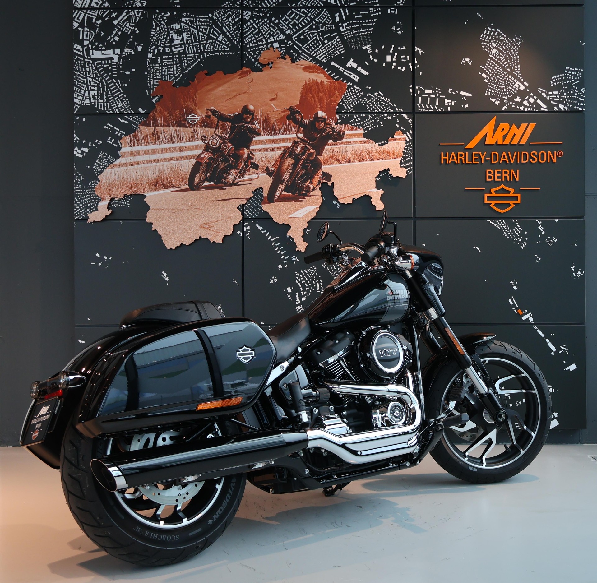 HARLEY-DAVIDSON FLSB Sport Glide 107 ABS-image-4