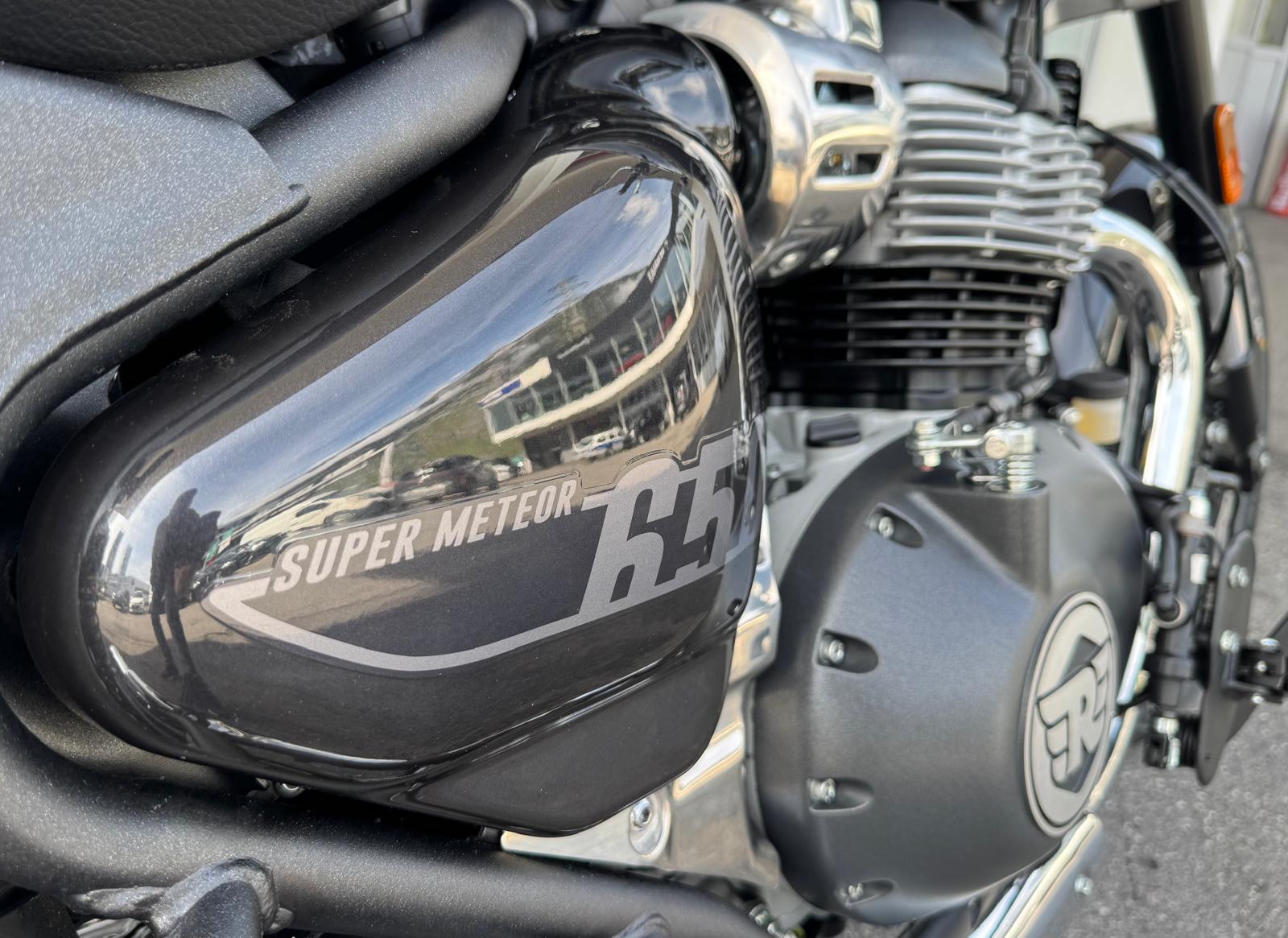ROYAL ENFIELD Super Meteor 650 Astral-image-6