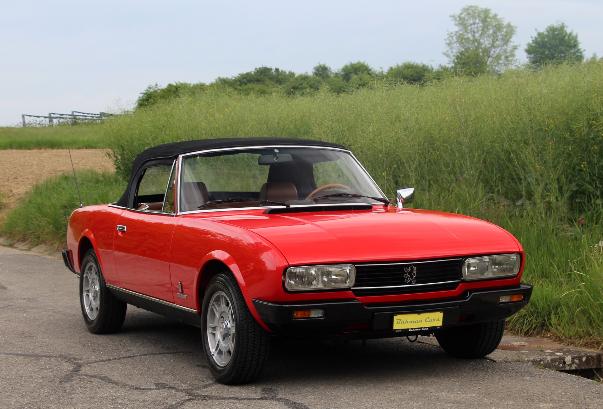 PEUGEOT 504 Cabriolet-image-25