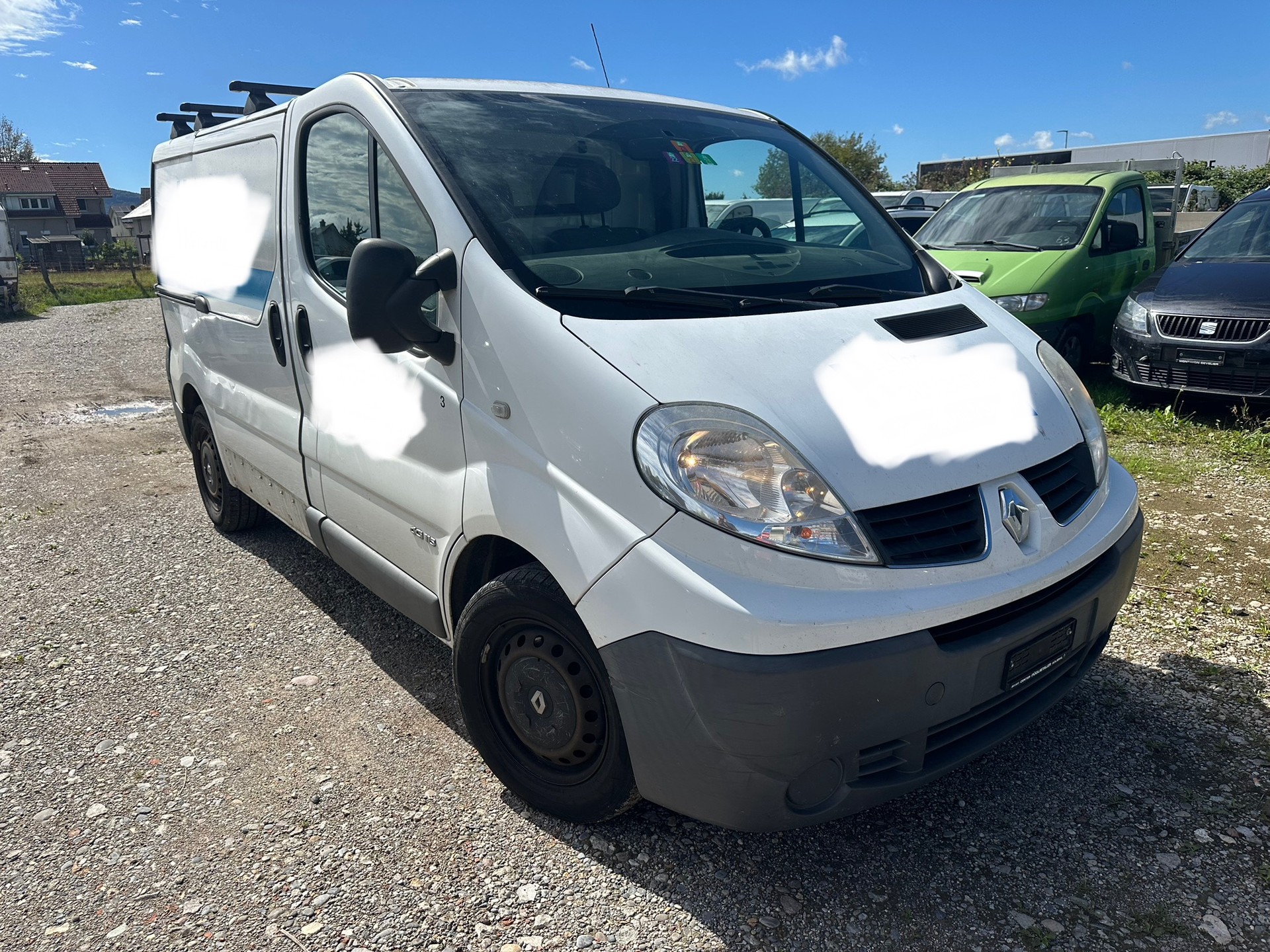 RENAULT Trafic 2.0 dCi 115 2.9t L1H1-image-1