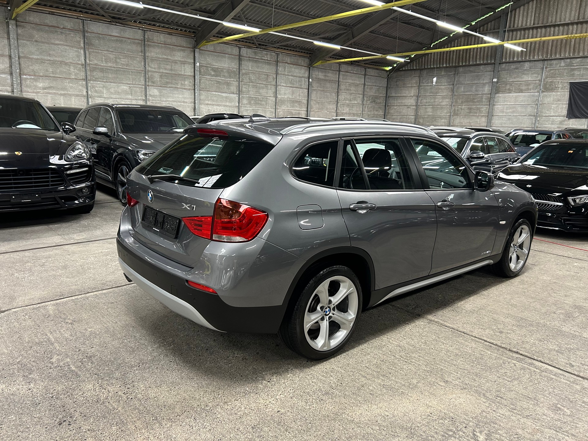 BMW X1 xDrive 20d Steptronic-image-4