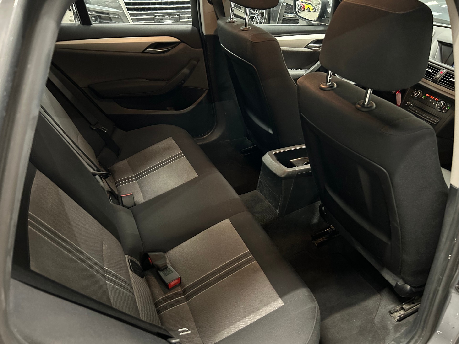 BMW X1 xDrive 20d Steptronic-image-13