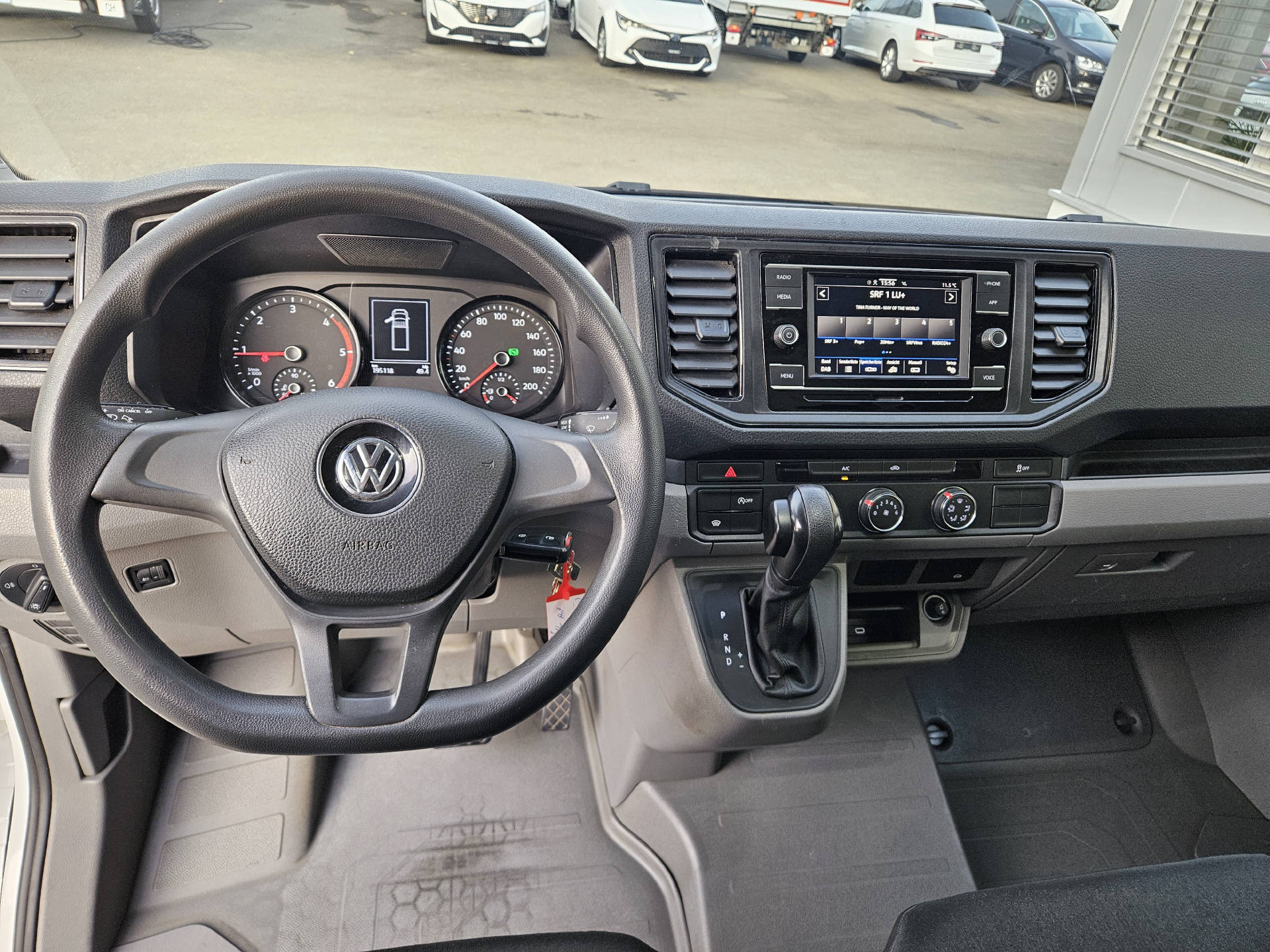 VW Crafter 35 Pick-up 4490 2.0 TDI 140 Entry * Anschlussgarantie bis 03.01.2027 oder 200'000Km-image-16