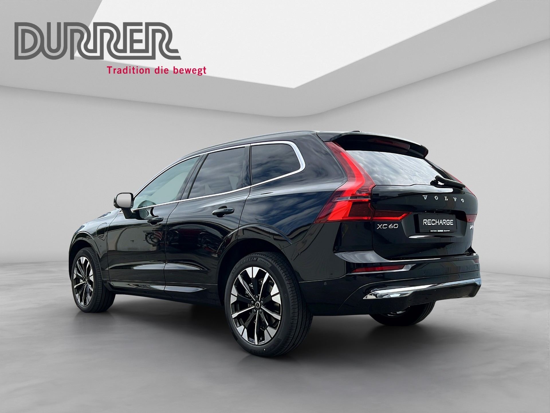 VOLVO XC60 2.0 T6 TE Plus Bright eAWD-showroom-element-2