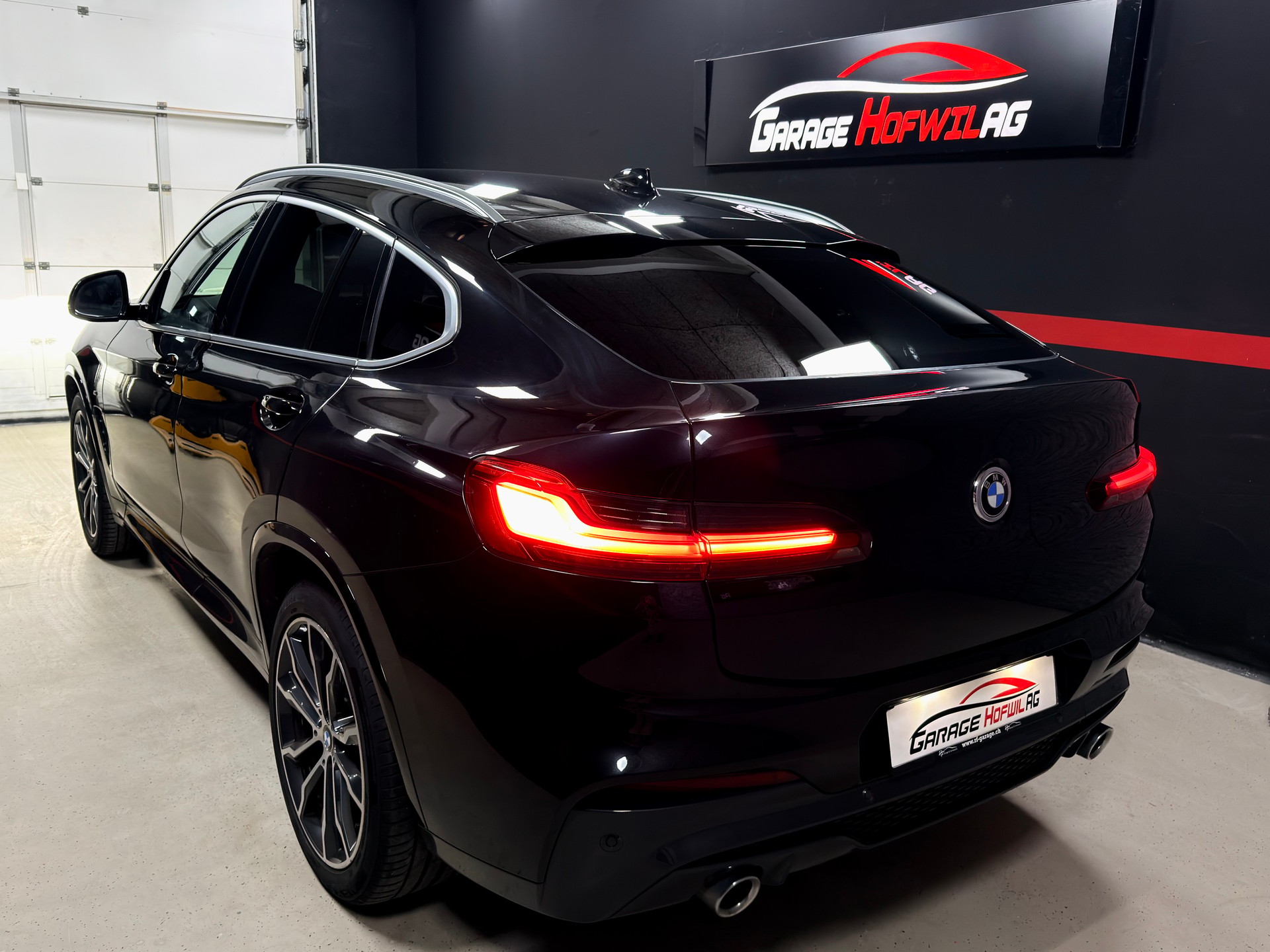 BMW X4 xDrive 25d M Sport X Steptronic-image-4