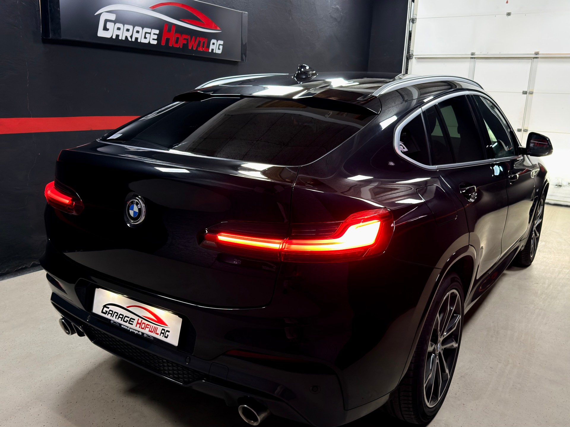 BMW X4 xDrive 25d M Sport X Steptronic-image-5