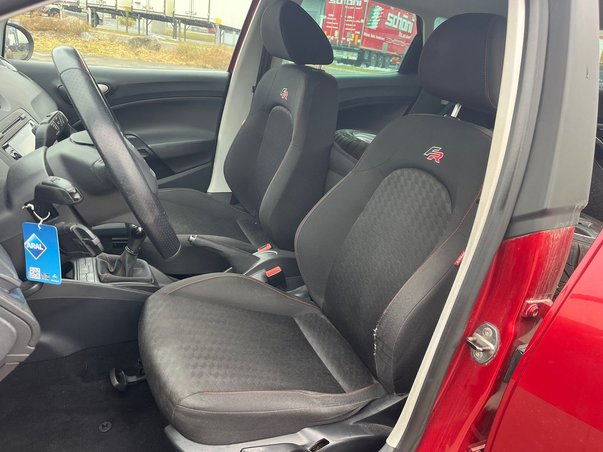 SEAT Ibiza 2.0 TDI FR-image-7