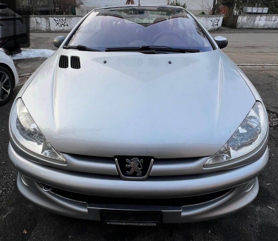PEUGEOT 206 CC 1.6 16V Exclusive Edition Automatic-image-4