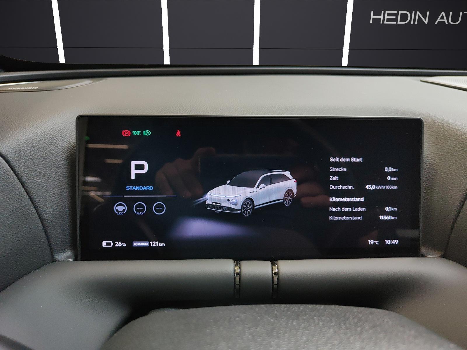 XPENG G9 Performance AWD-image-13