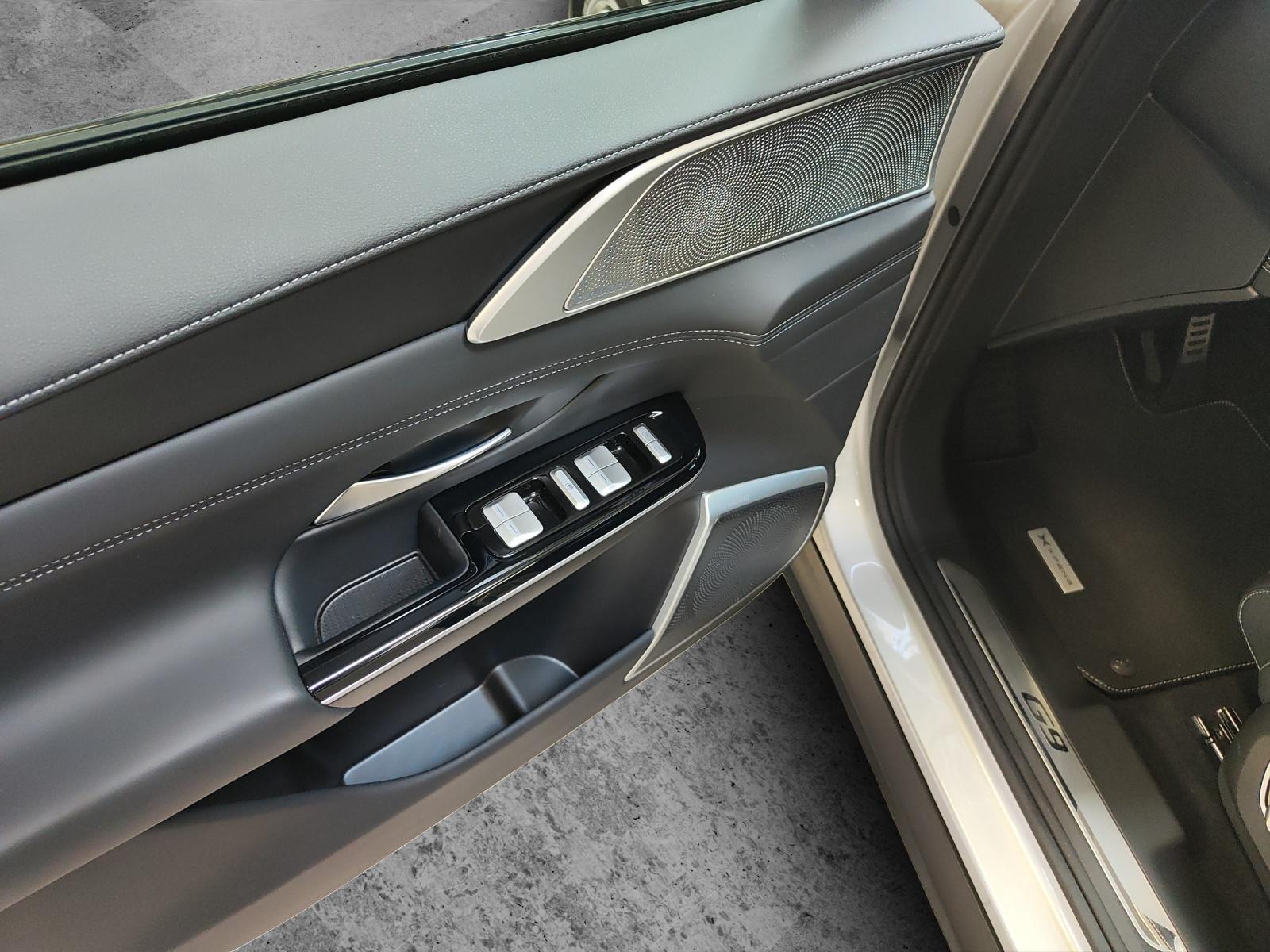 XPENG G9 Performance AWD-image-10