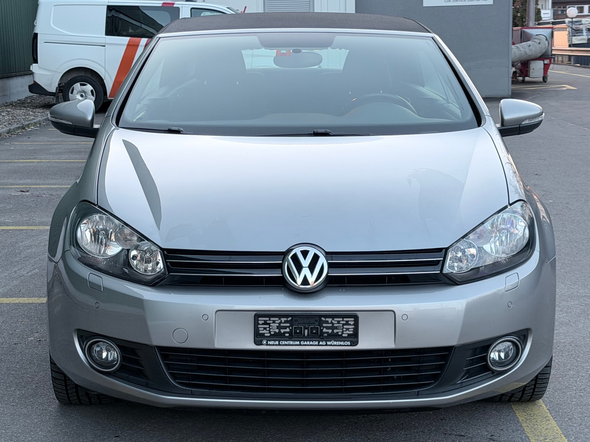 VW Golf Cabrio 1.6 TDI BMT-showroom-element-1