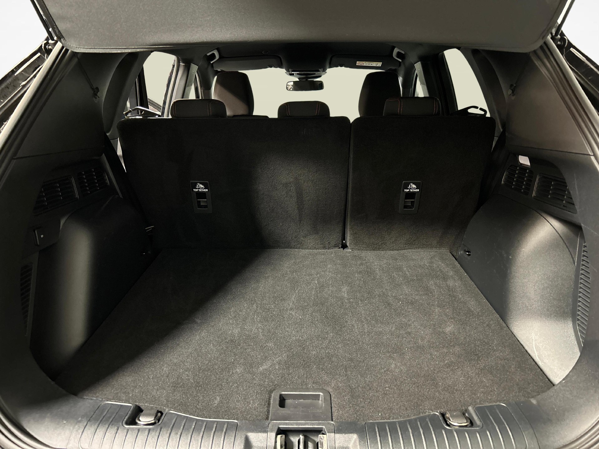 FORD Kuga 2.5 Plug-in Hybrid ST-Line-image-12
