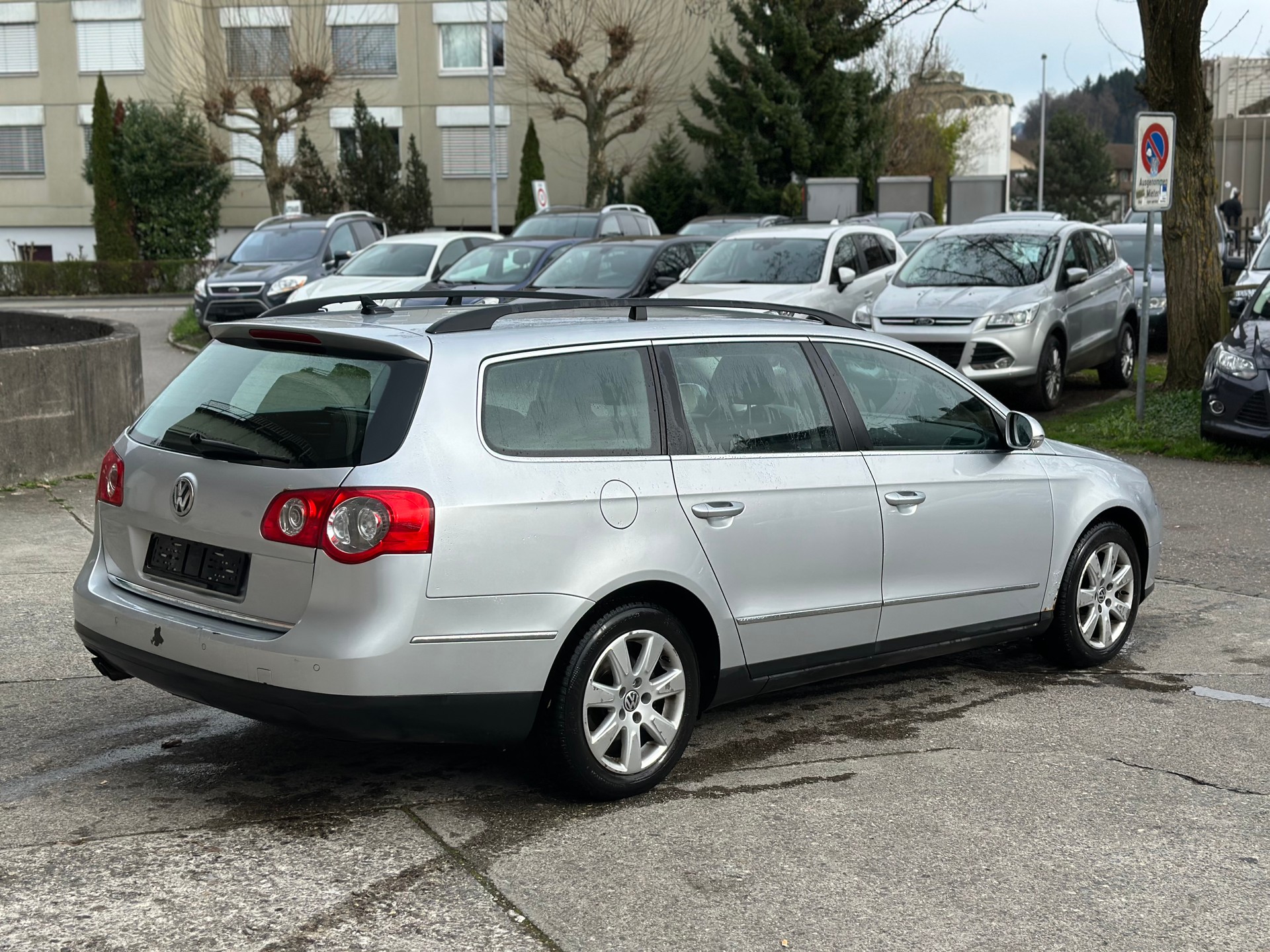 VW Passat Variant 2.0 TDI Value 4Motion-image-3