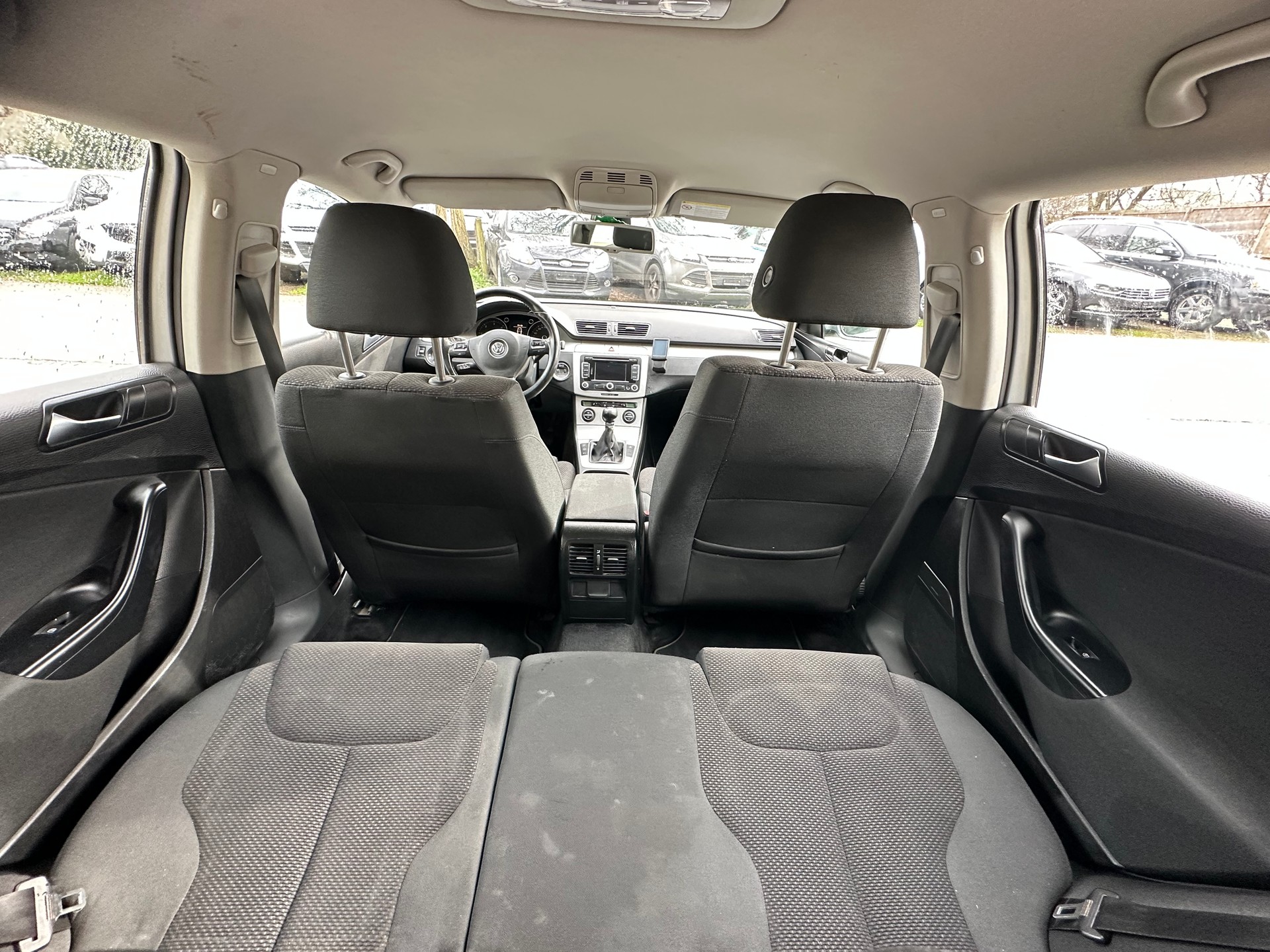 VW Passat Variant 2.0 TDI Value 4Motion-image-8
