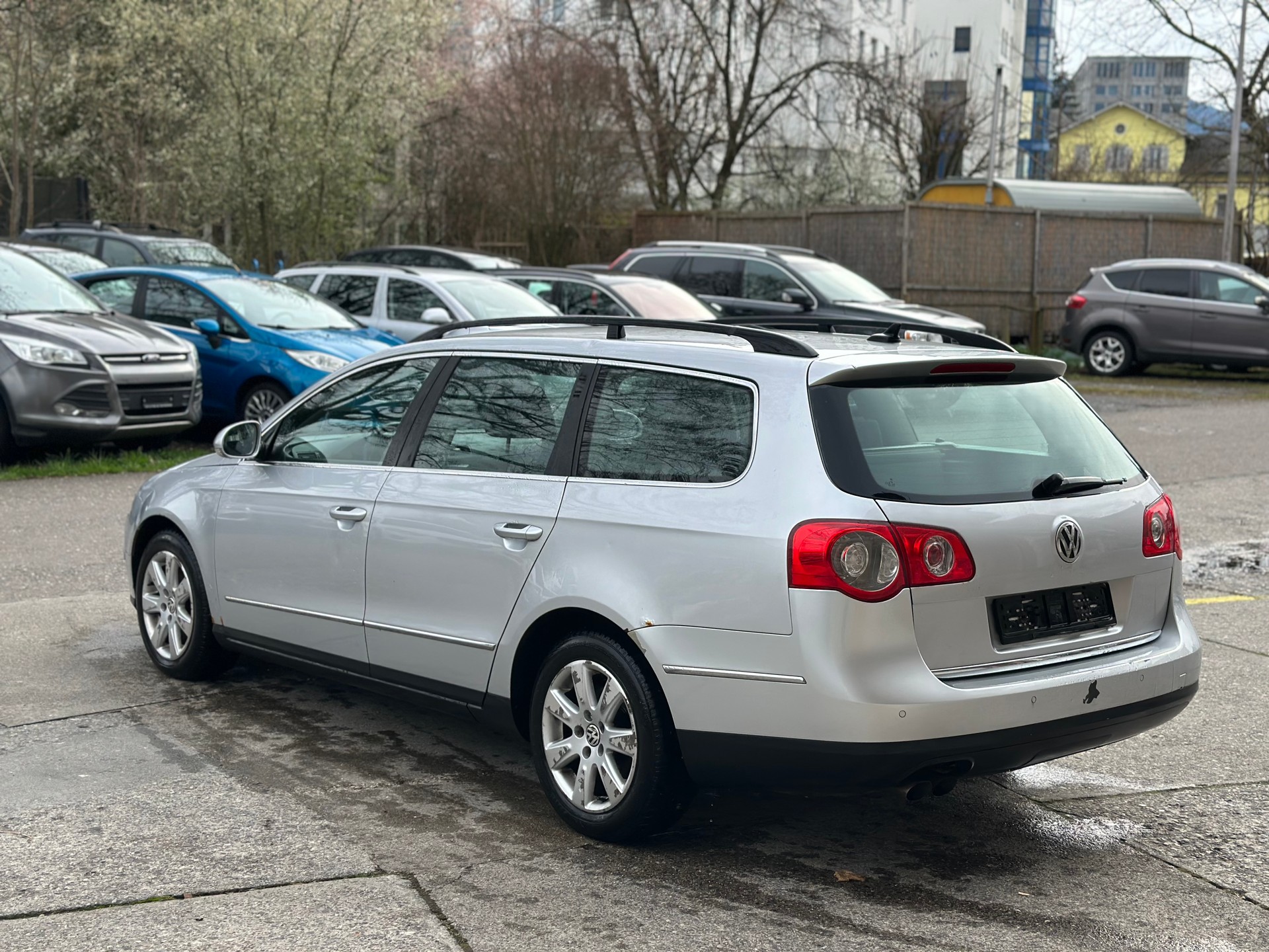 VW Passat Variant 2.0 TDI Value 4Motion-image-4