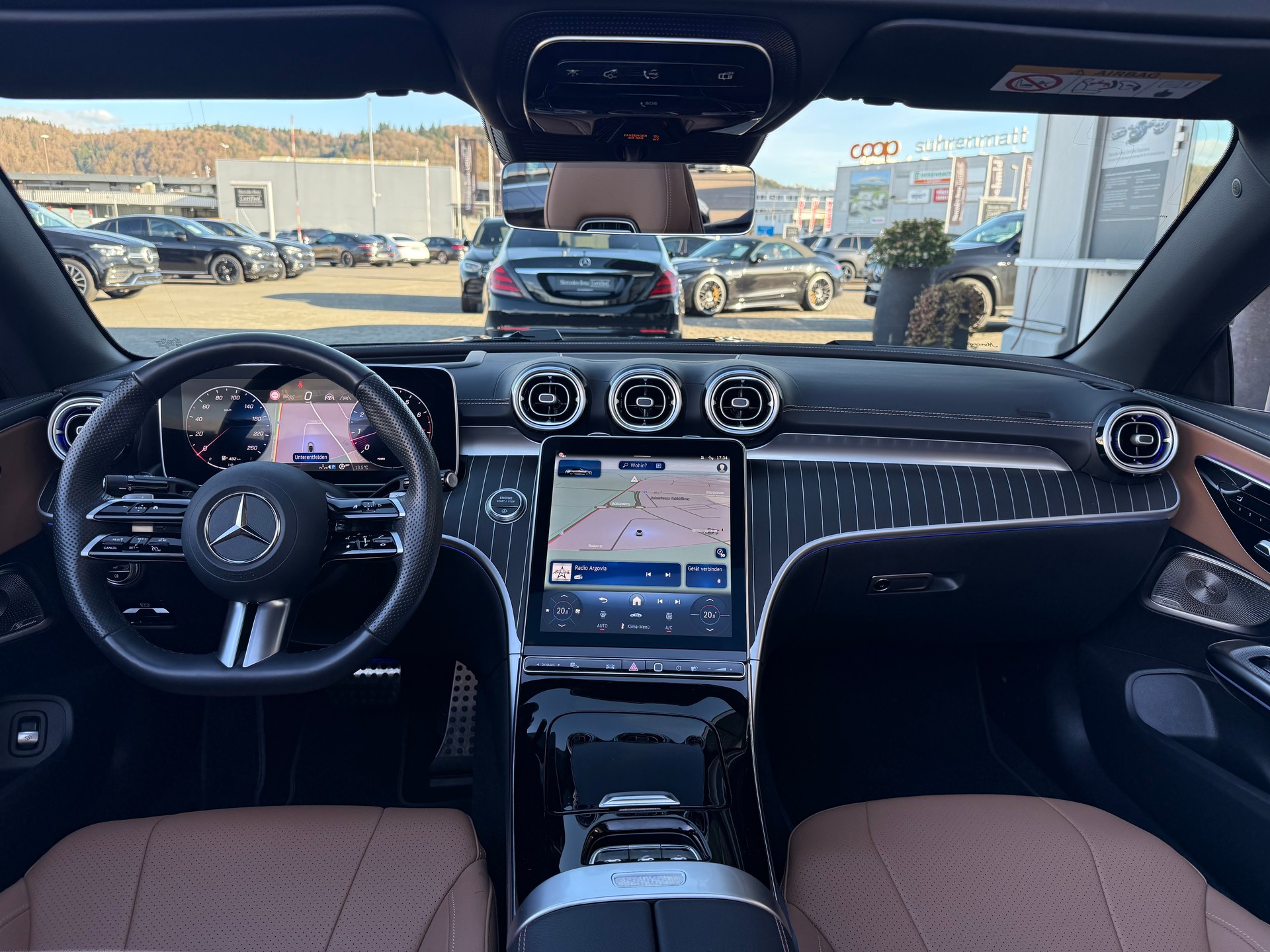 MERCEDES-BENZ CLE 200 AMG Line Cabrio 4M 9G-Tronic-image-4