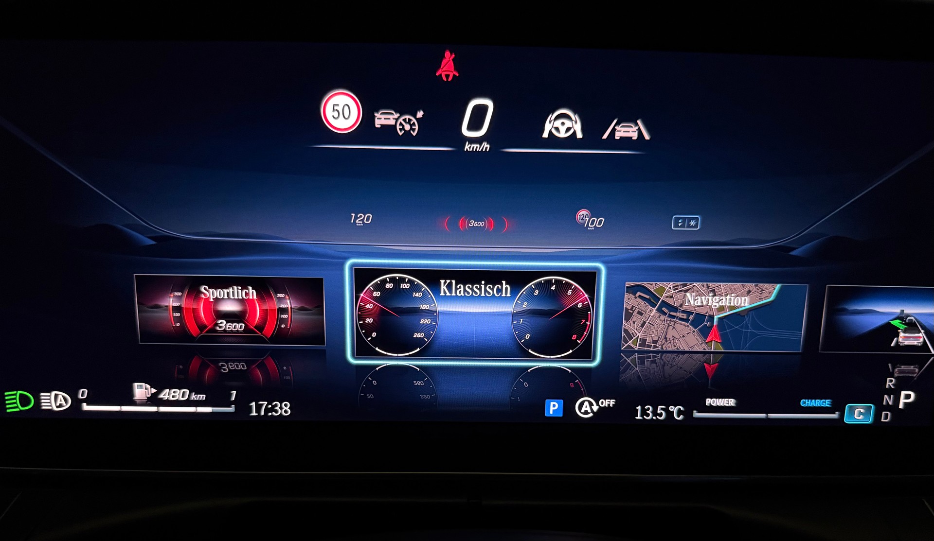 MERCEDES-BENZ CLE 200 AMG Line Cabrio 4M 9G-Tronic-image-21