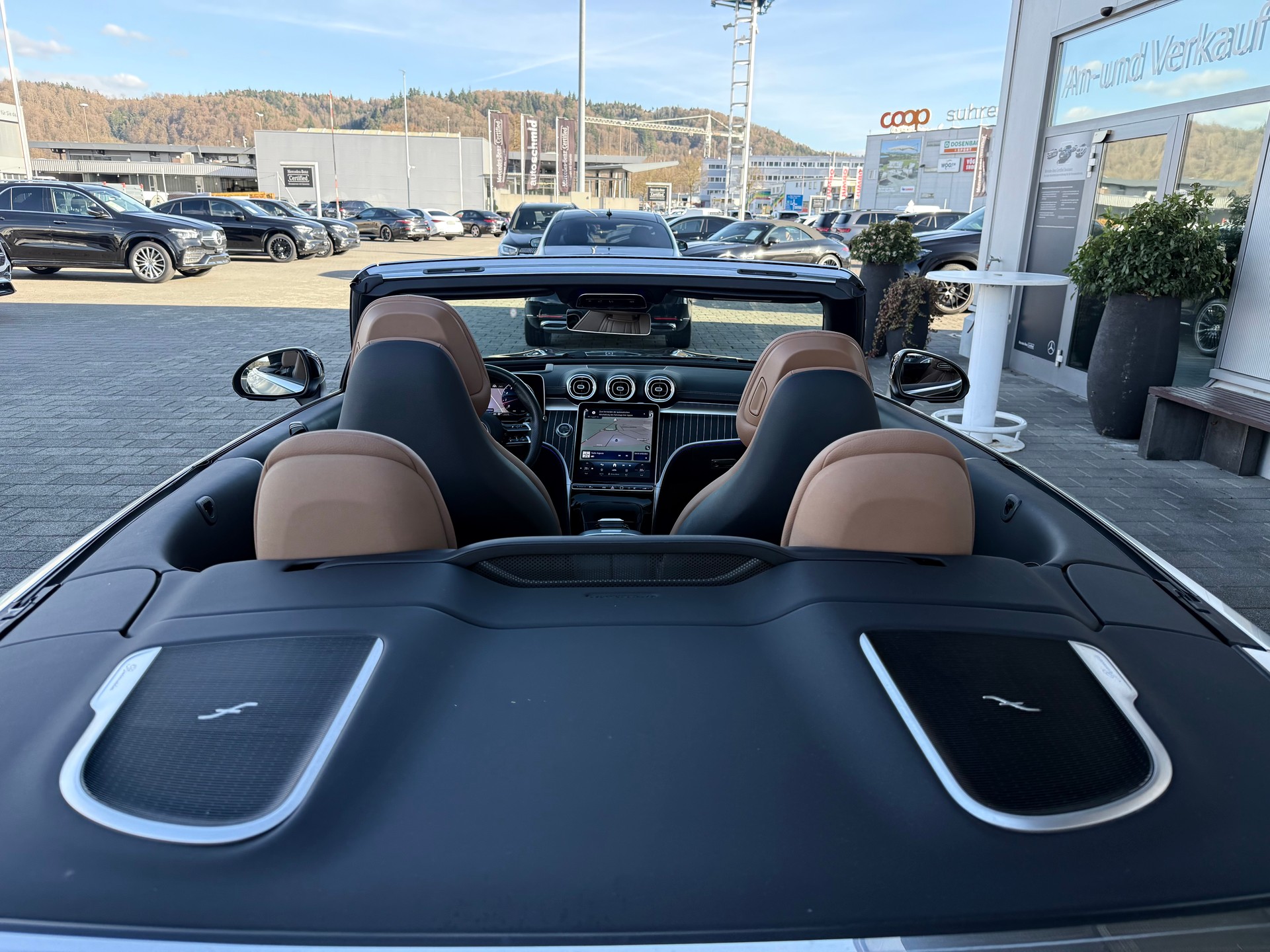 MERCEDES-BENZ CLE 200 AMG Line Cabrio 4M 9G-Tronic-image-8