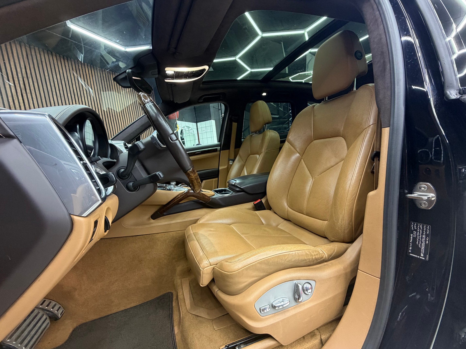 PORSCHE Cayenne GTS-image-12