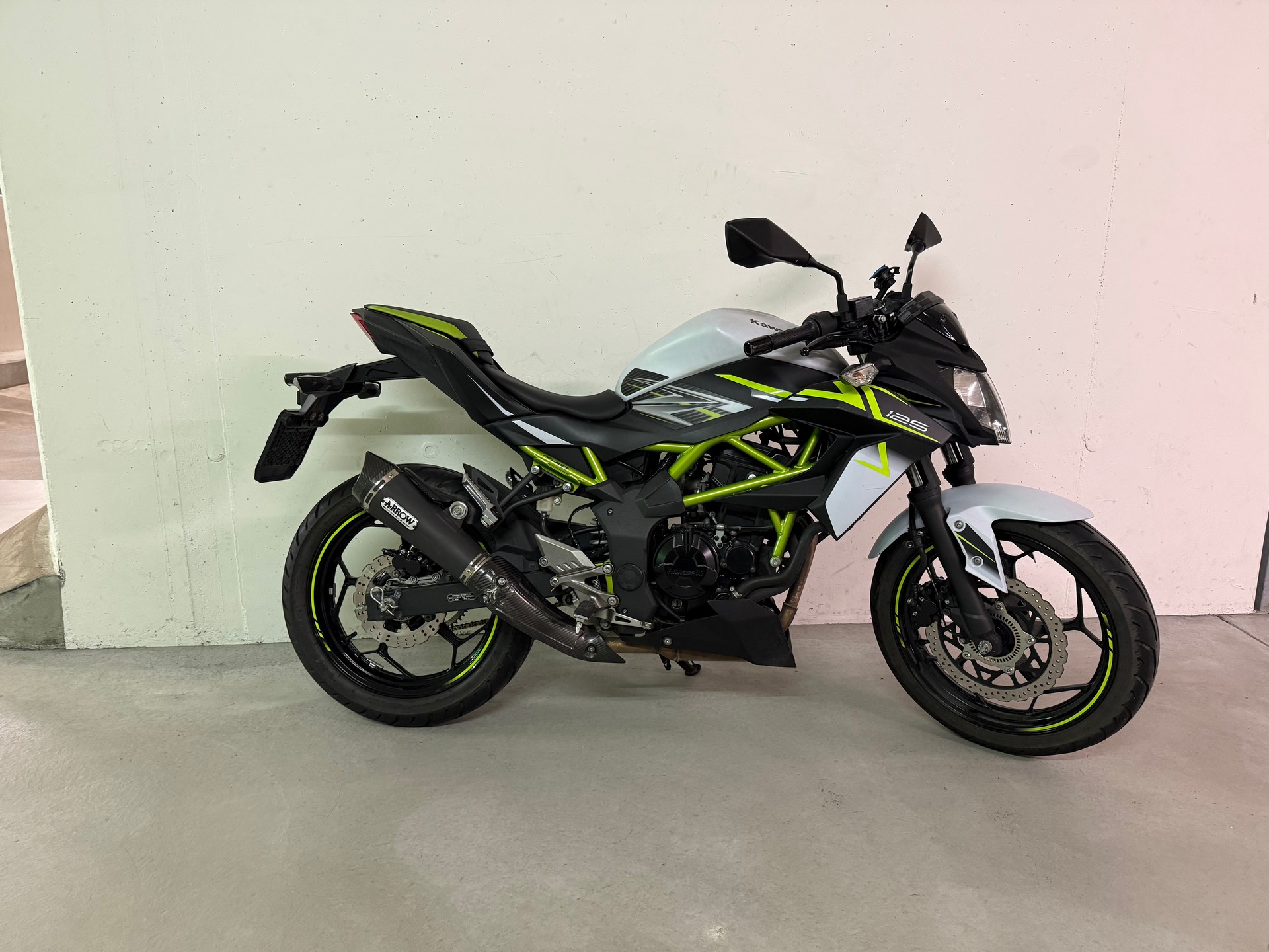 KAWASAKI Z 125-image-1
