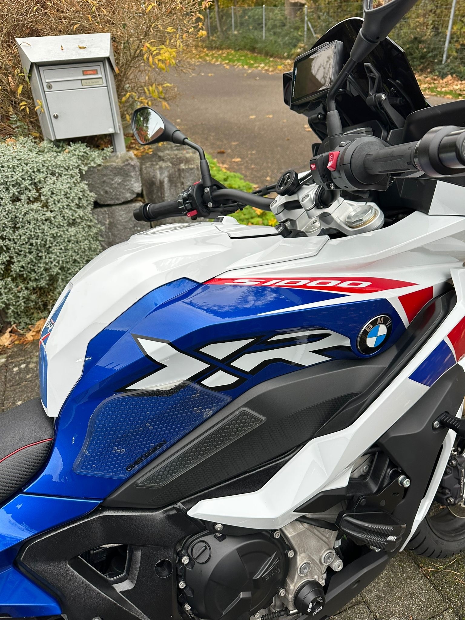 BMW S 1000 XR ABS-image-2