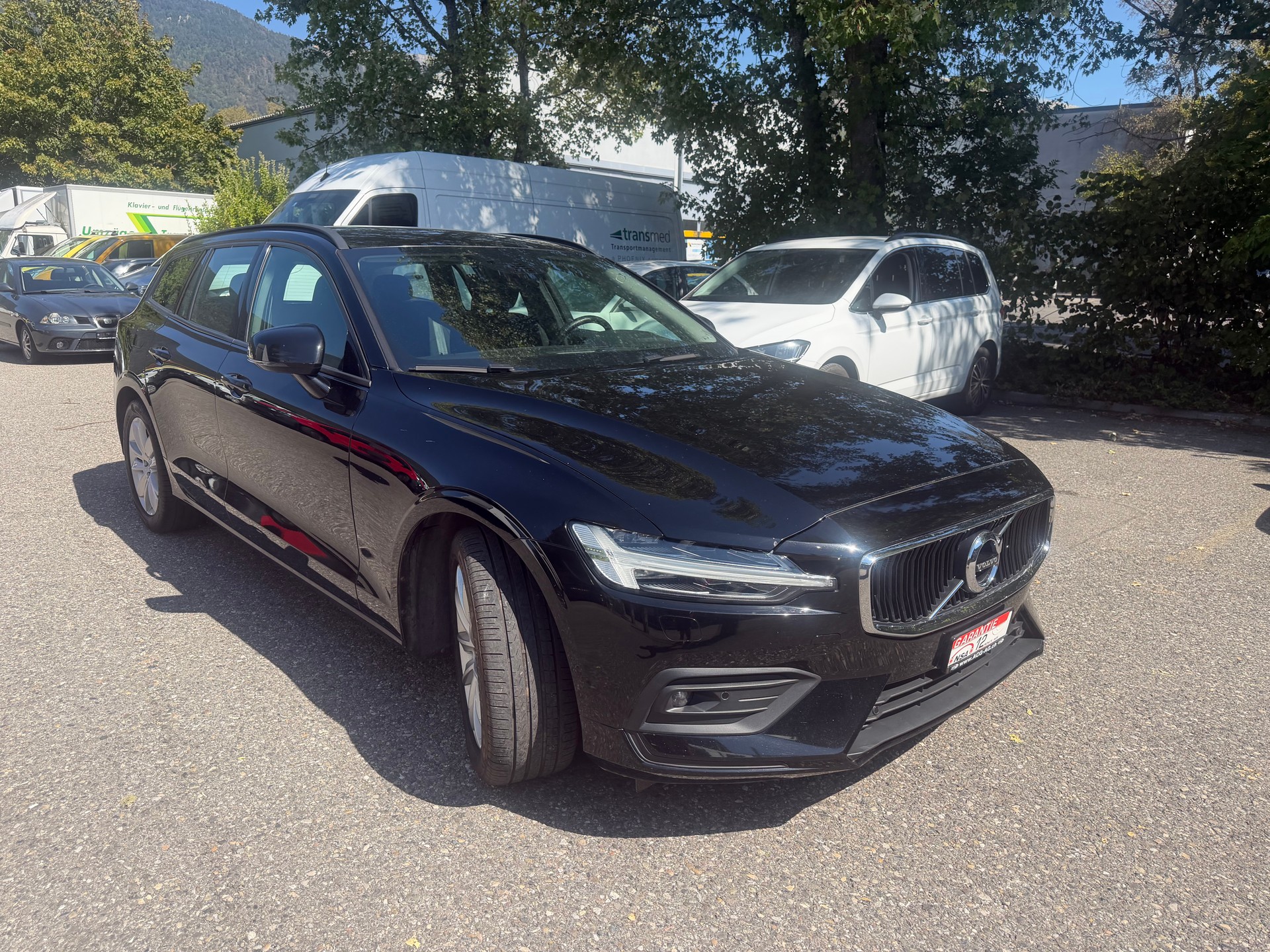 VOLVO V60 D3 Momentum Geartronic ** Neues Modell ** Navi mit RF-kamera ** Frisch ab MFK & Service **-image-5
