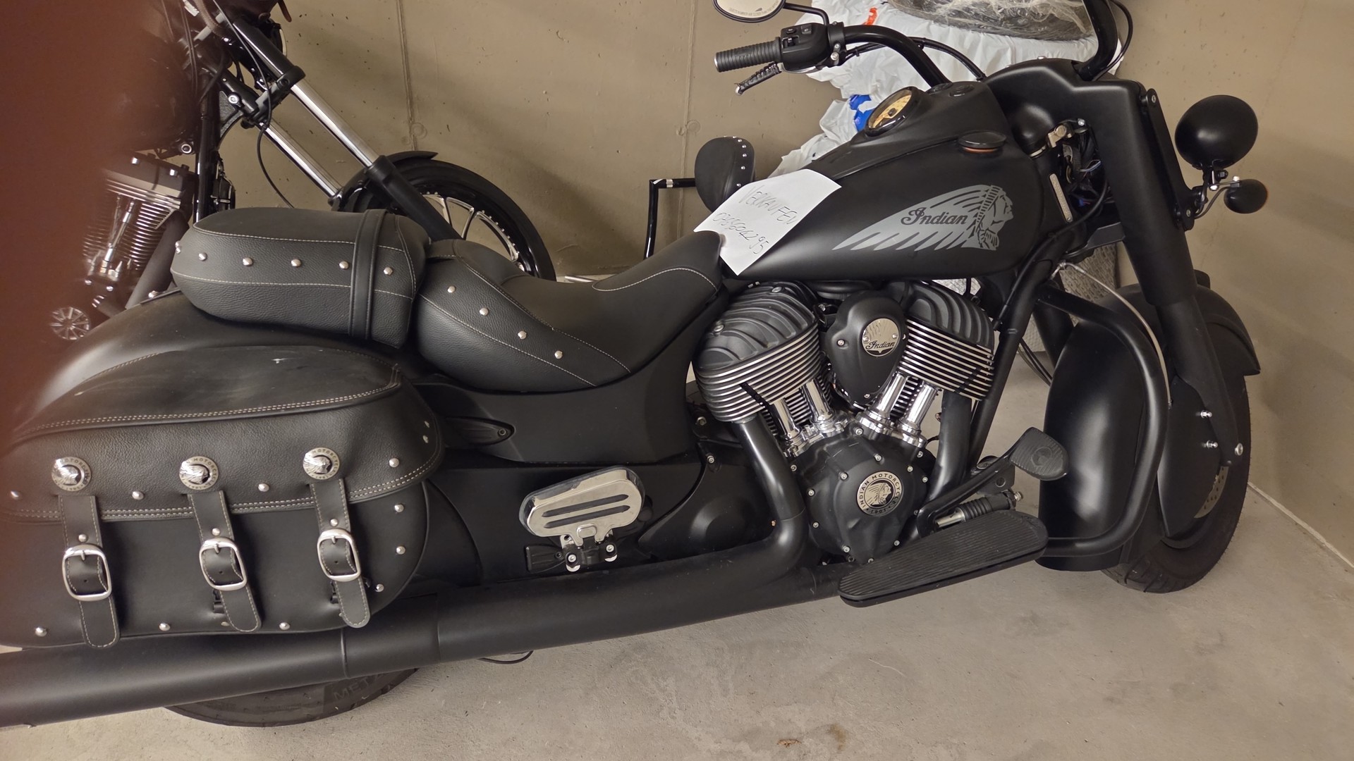 INDIAN Chief Dark Horse-image-1