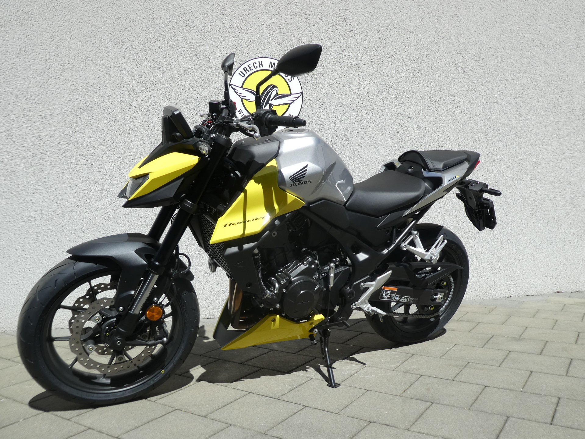 HONDA CB 750 Hornet E-Clutch-image-5