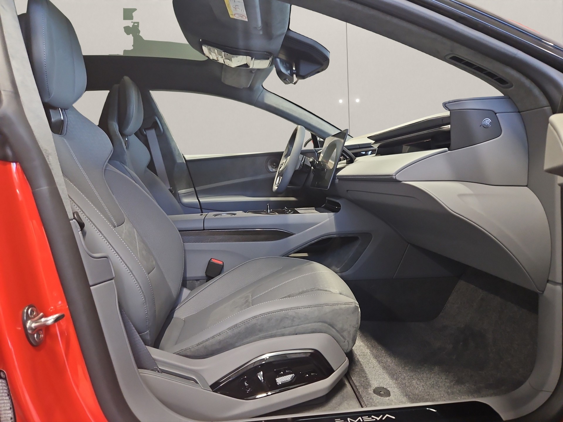 LOTUS Emeya 600 Sport SE-image-8