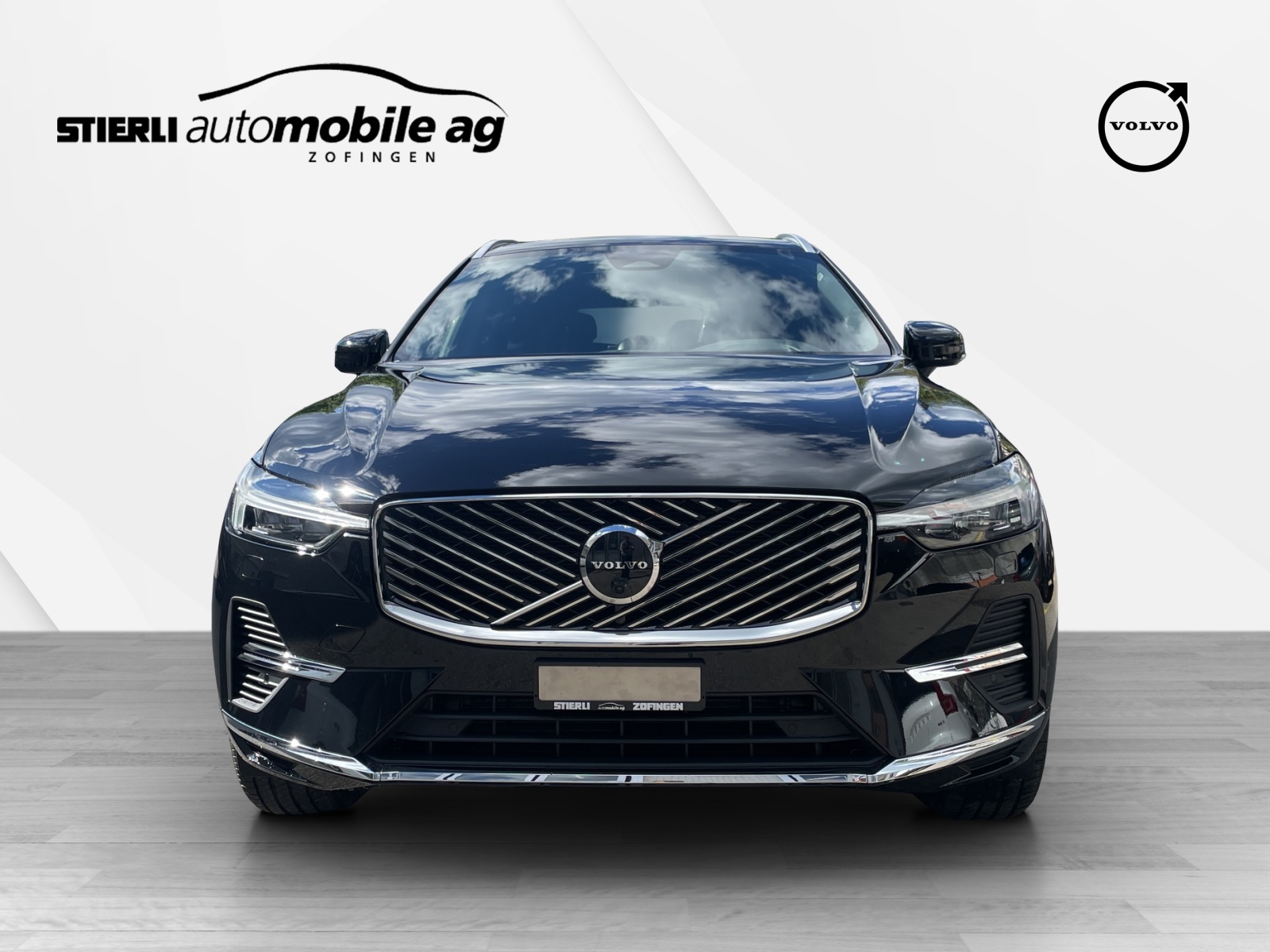 VOLVO XC60 2.0 T6 TE Ultra Bright eAWD-showroom-element-1