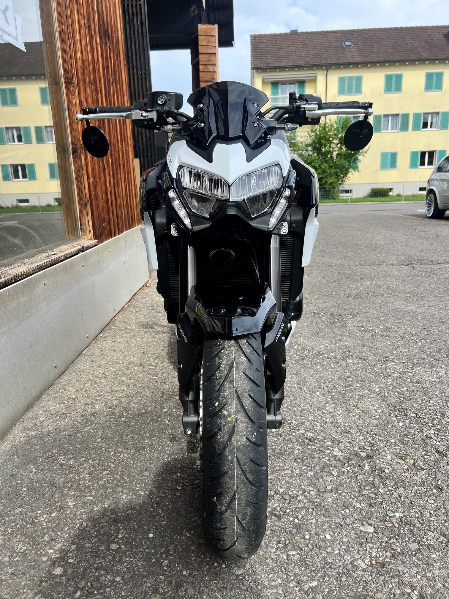 KAWASAKI Z 900-image-3