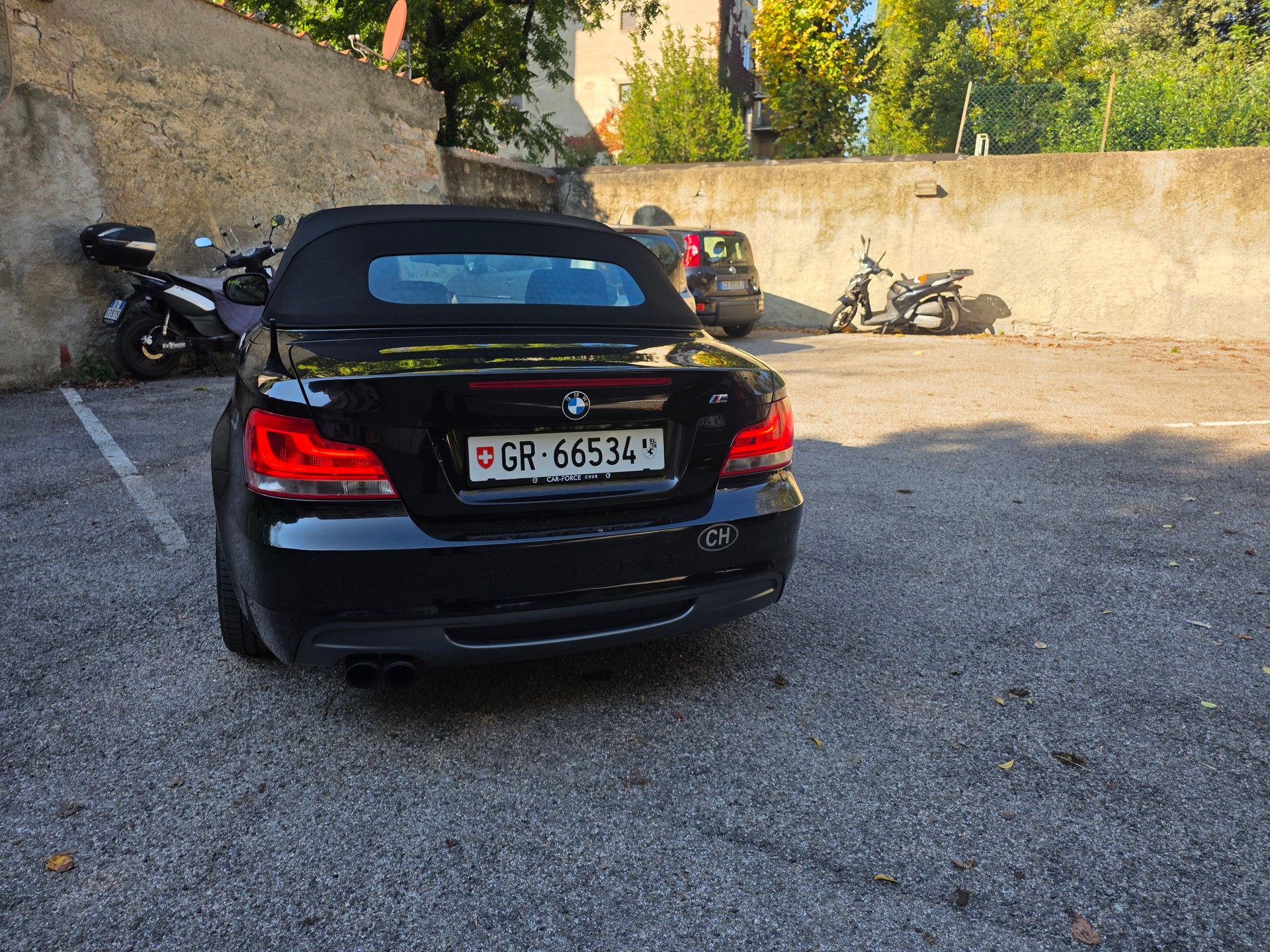 BMW 135i-image-5