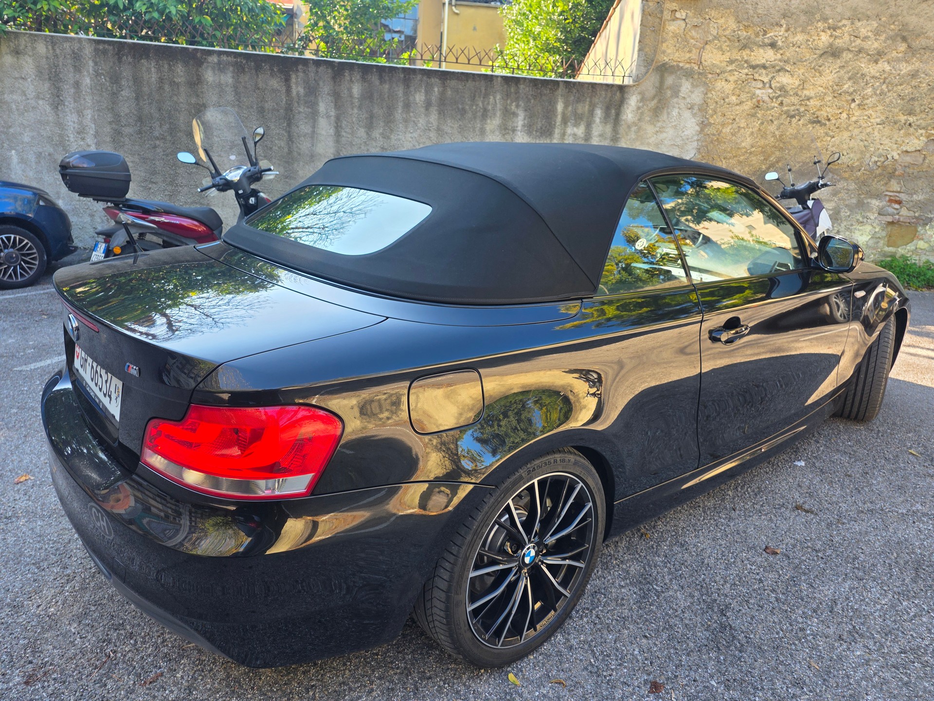 BMW 135i-image-2