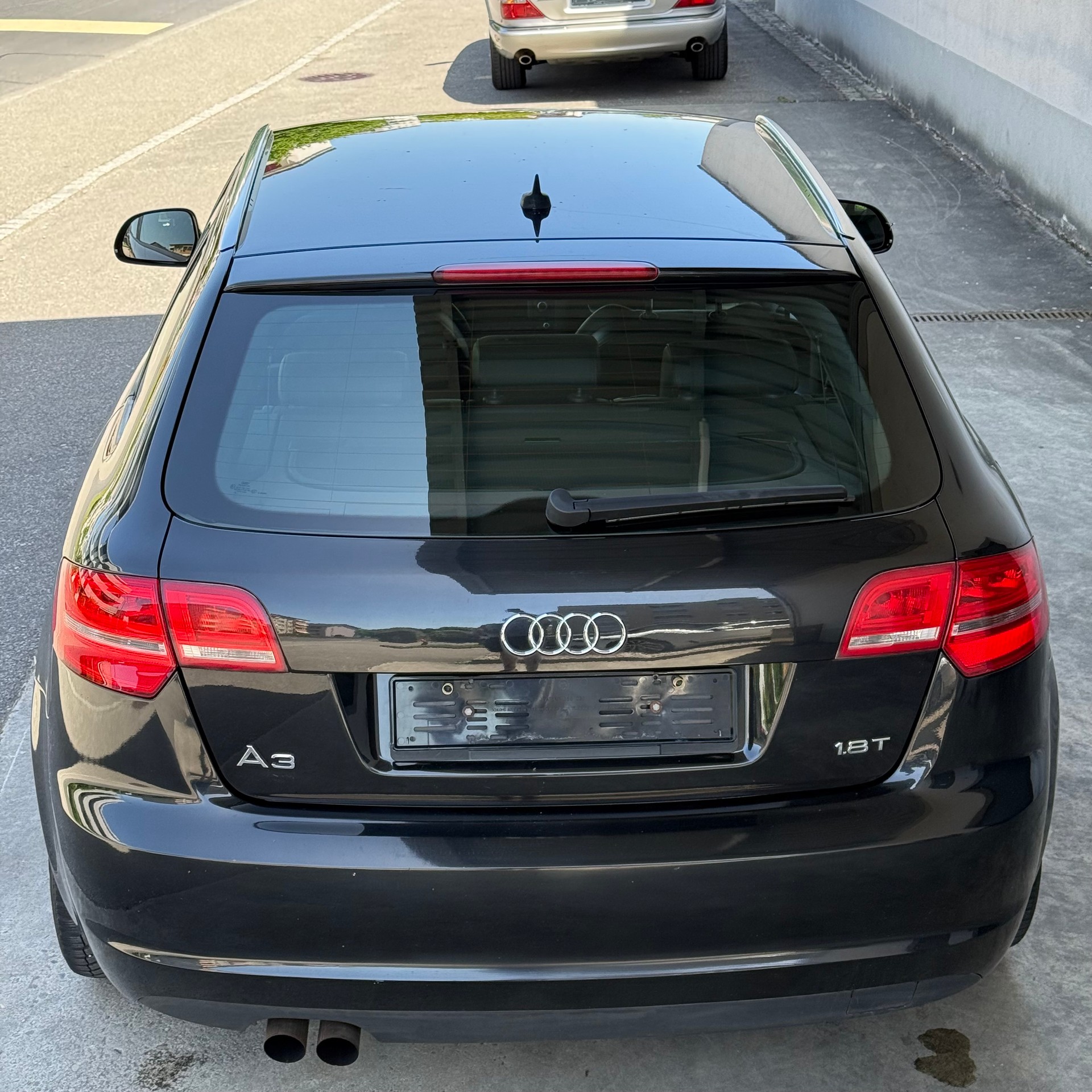 AUDI A3 Sportback 1.8 TFSI S-Line-image-4