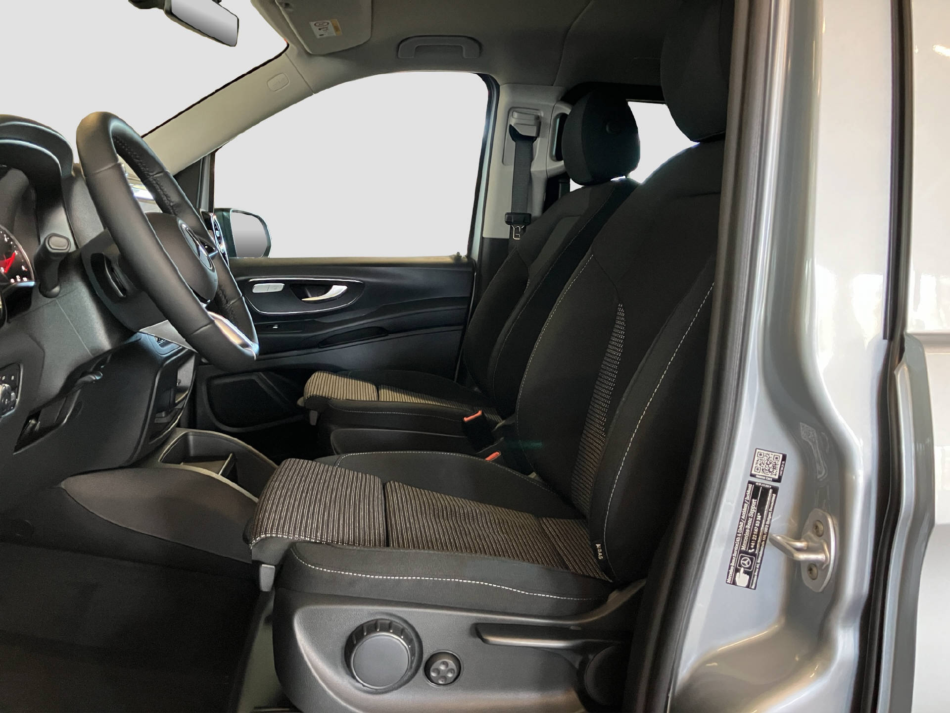 MERCEDES-BENZ Vito 116 Kombi L Select Family-image-7