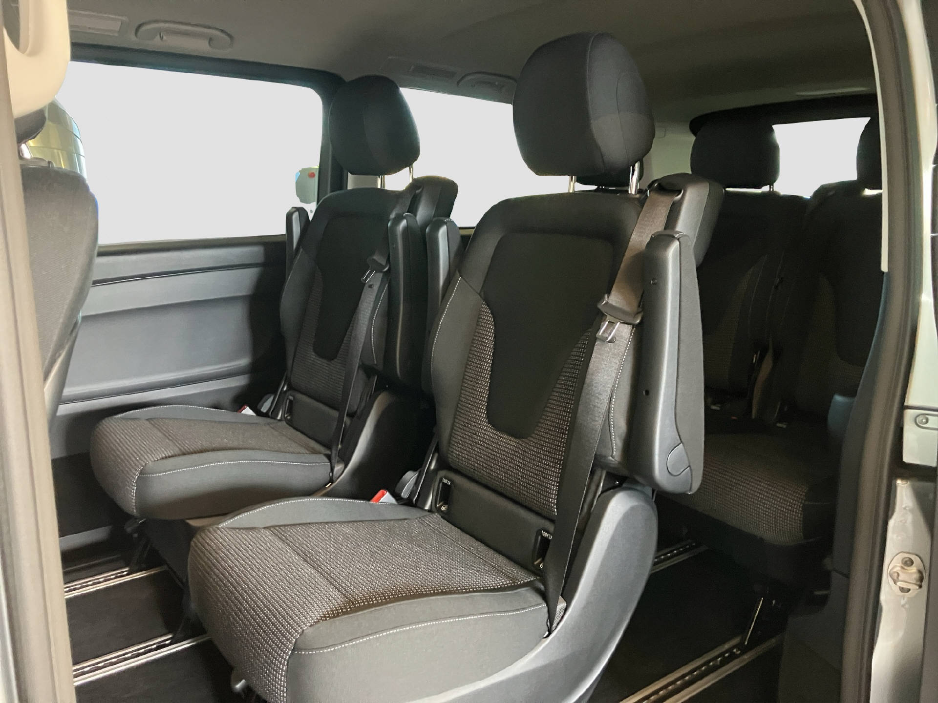 MERCEDES-BENZ Vito 116 Kombi L Select Family-image-13