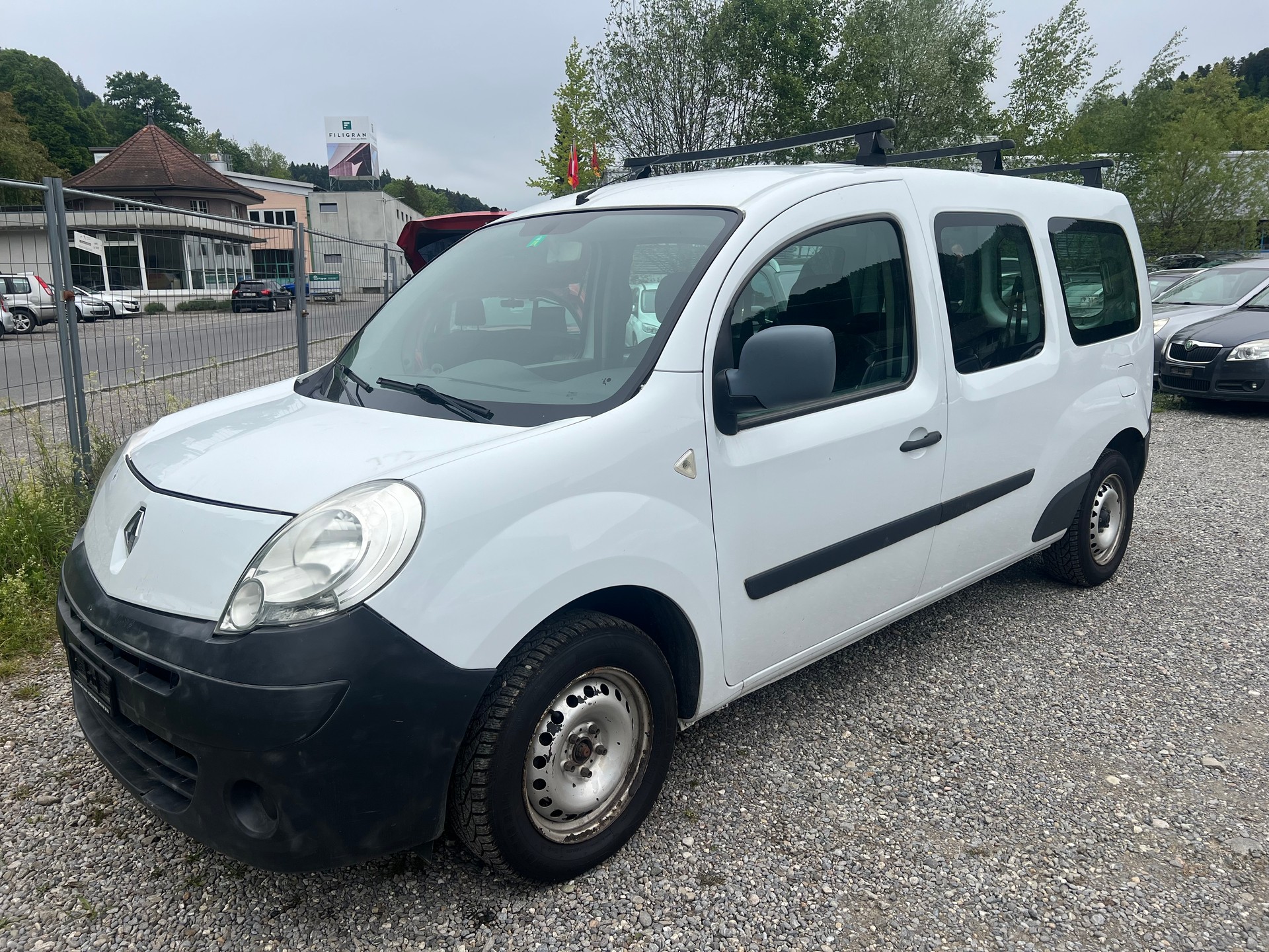 RENAULT Kangoo 1.5 dCi Dynamique-image-2