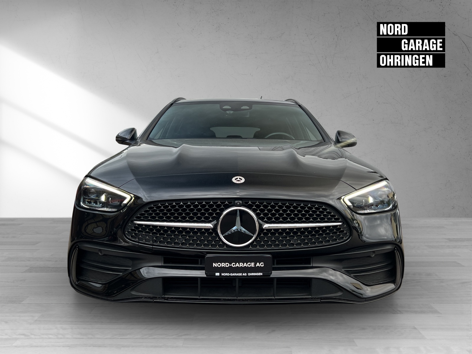 MERCEDES-BENZ C 220 d T 4M AMG Line Swiss Star-showroom-element-1