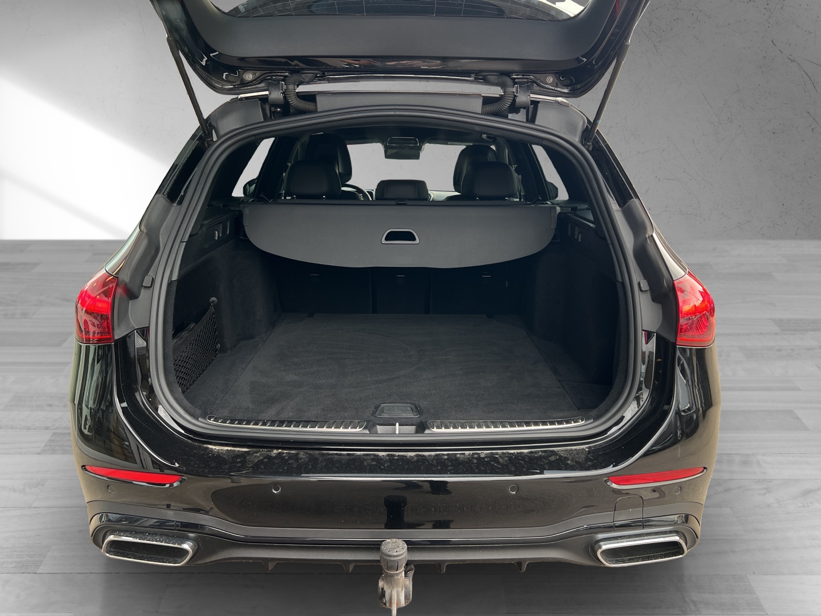 MERCEDES-BENZ C 220 d T 4M AMG Line Swiss Star-image-15