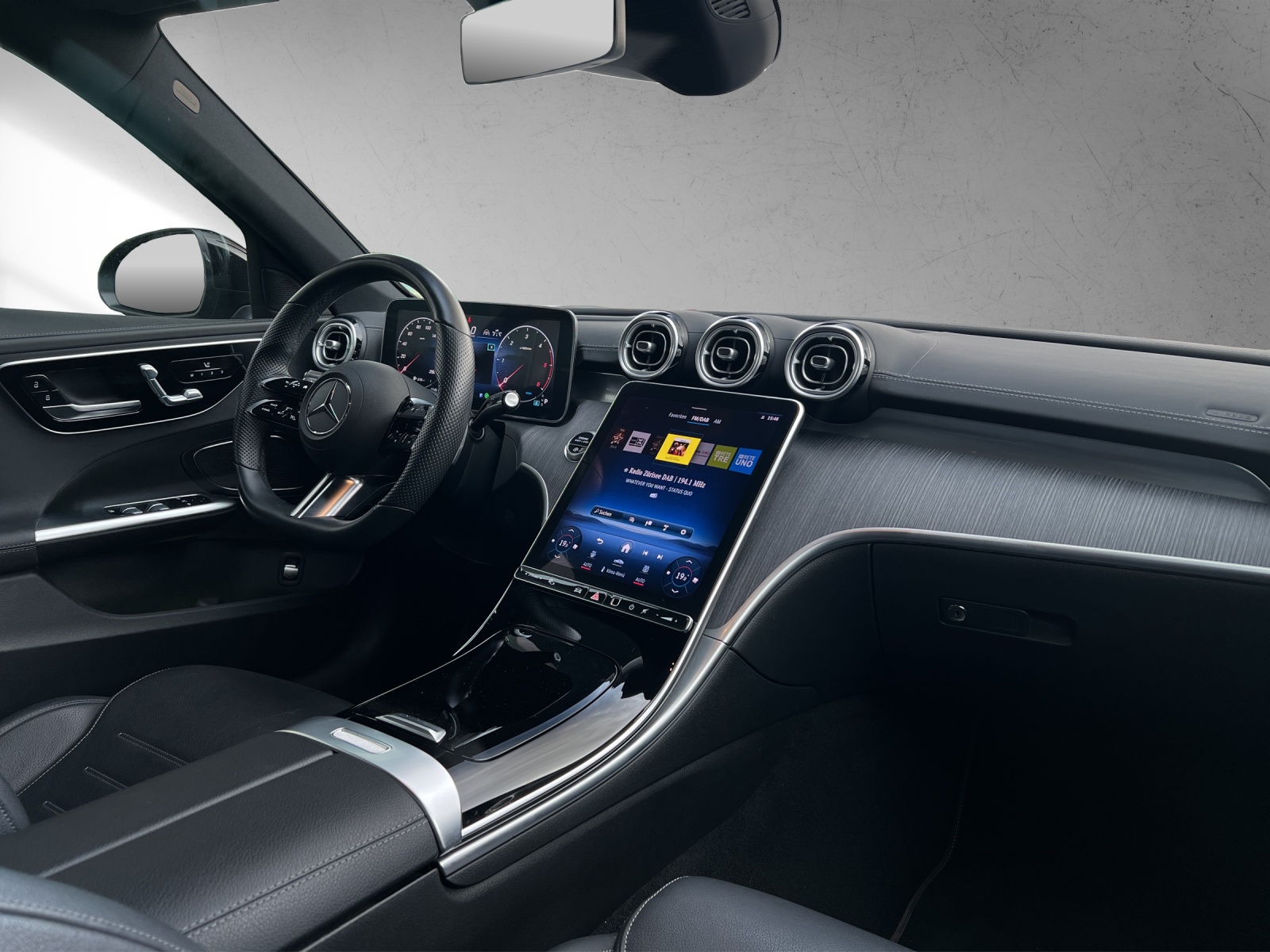 MERCEDES-BENZ C 220 d T 4M AMG Line Swiss Star-image-13
