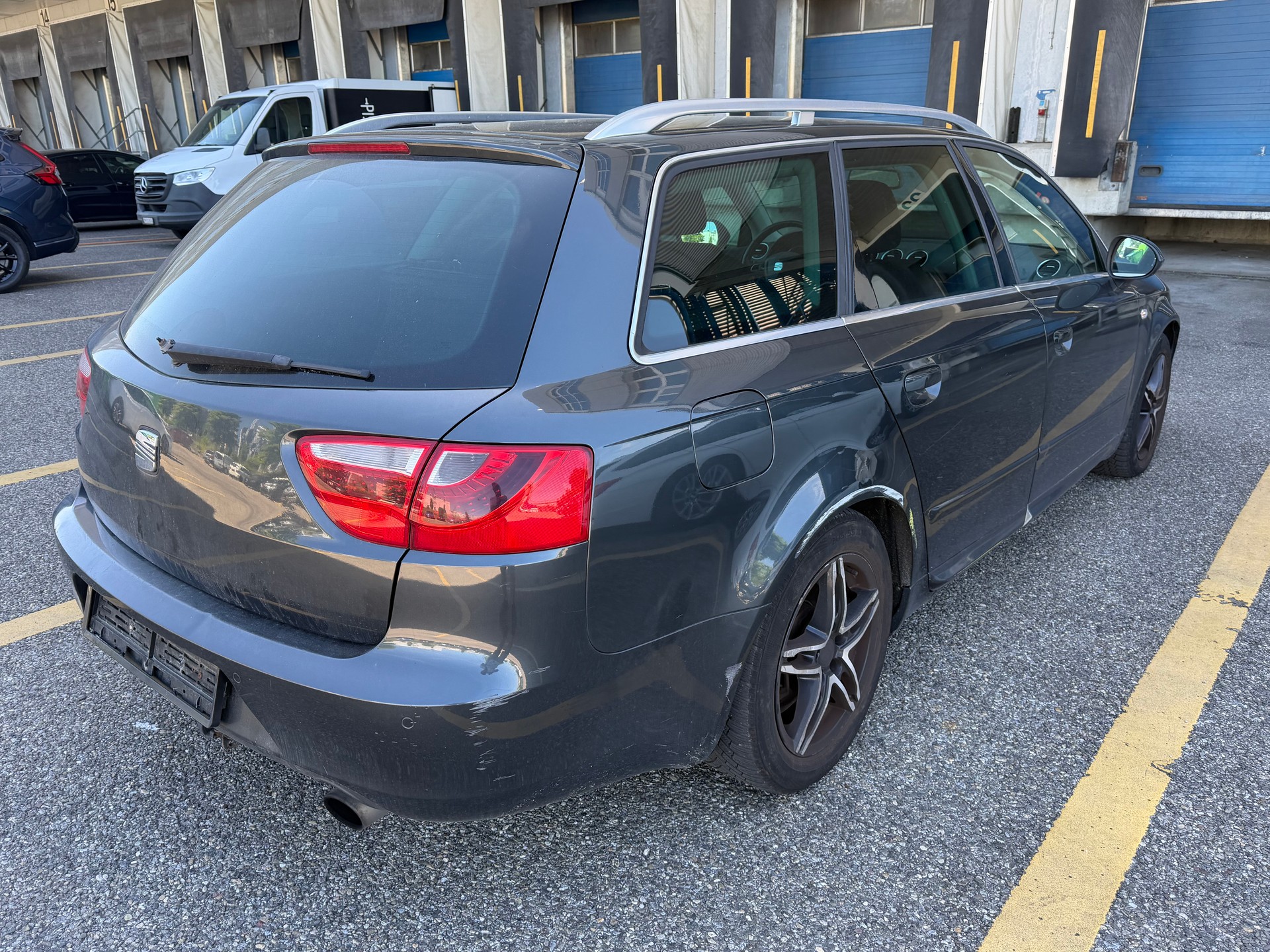 SEAT Exeo ST 2.0 TSI Sport multitronic-image-4