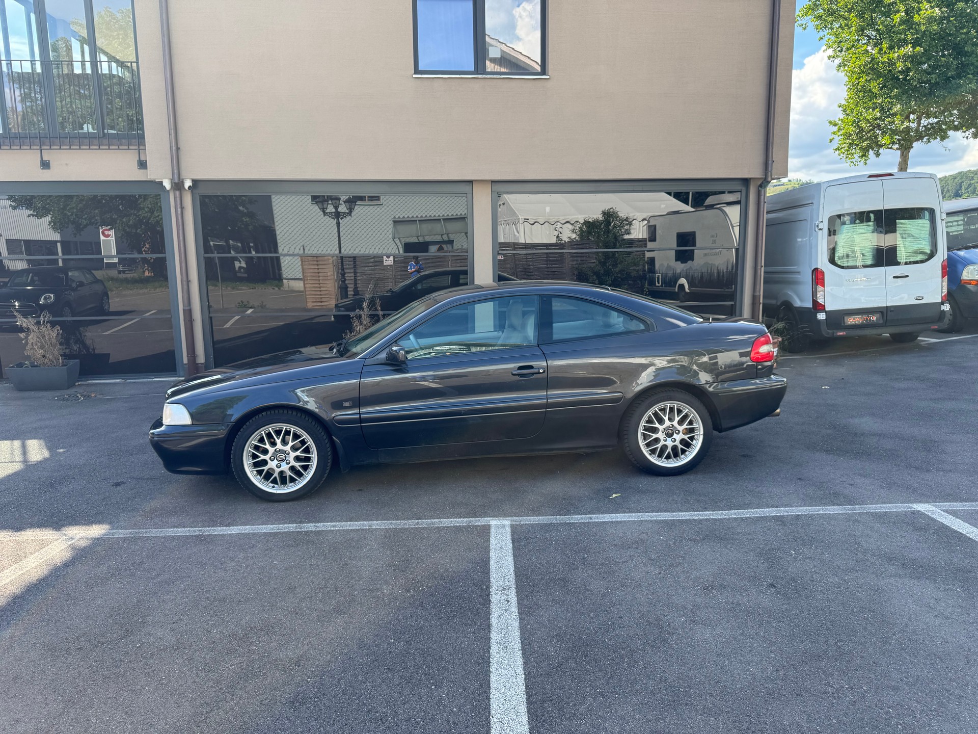 VOLVO C70 Coupè 2.0T-image-4