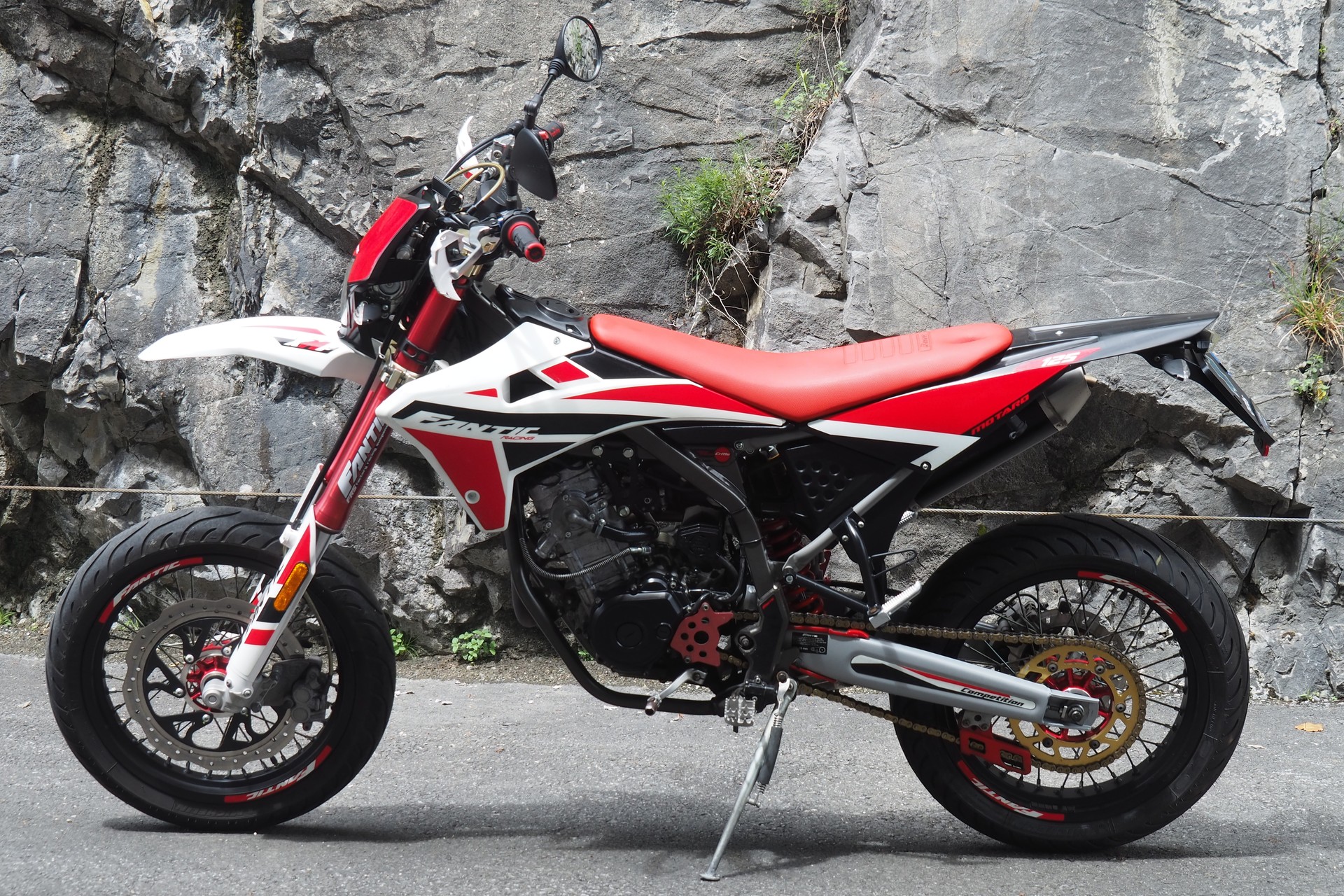 FANTIC XMF 125 Motard-image-3