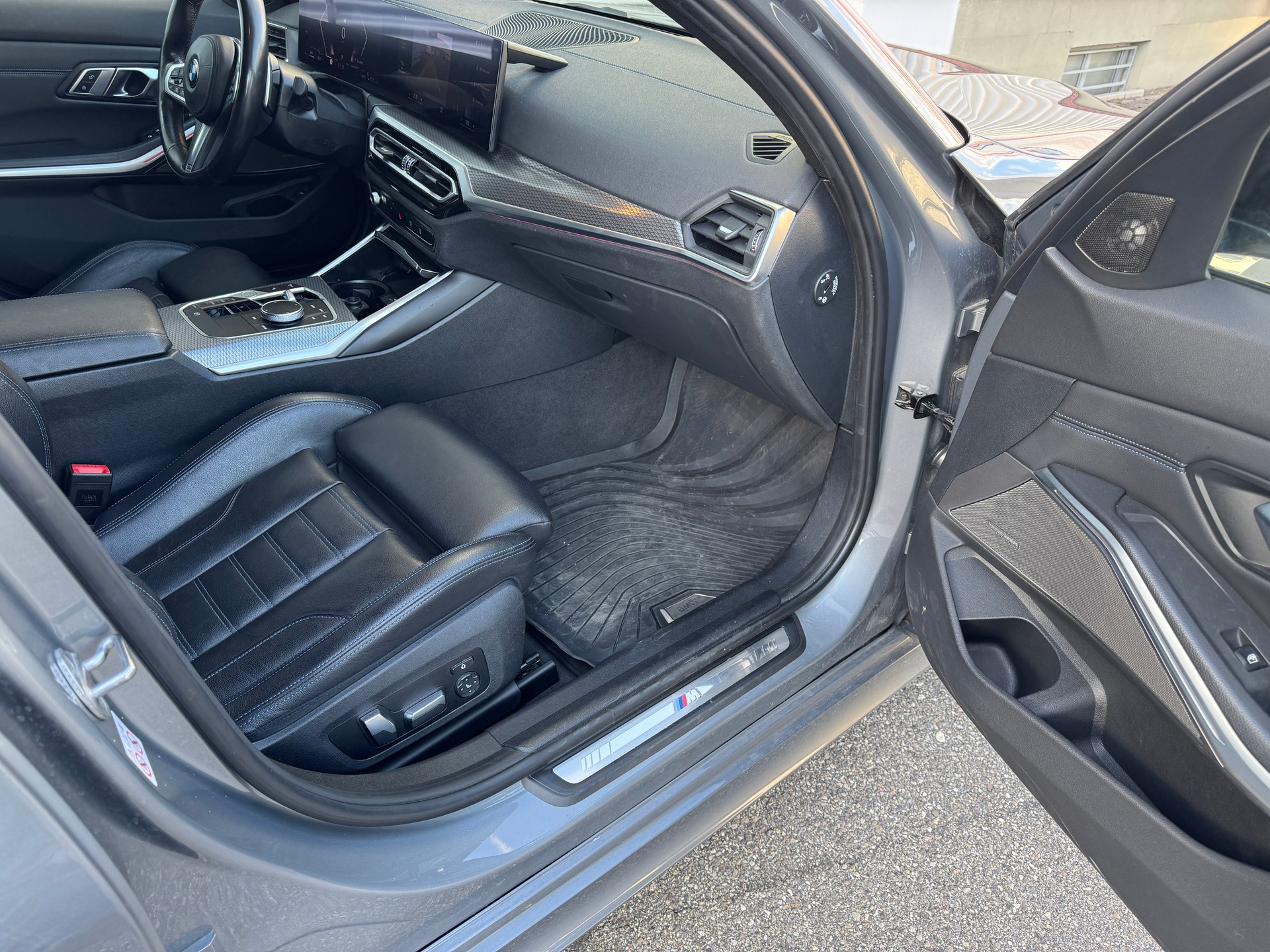 BMW M340d xDrive 48V Touring Steptronic M Sport Pro-showroom-element-2