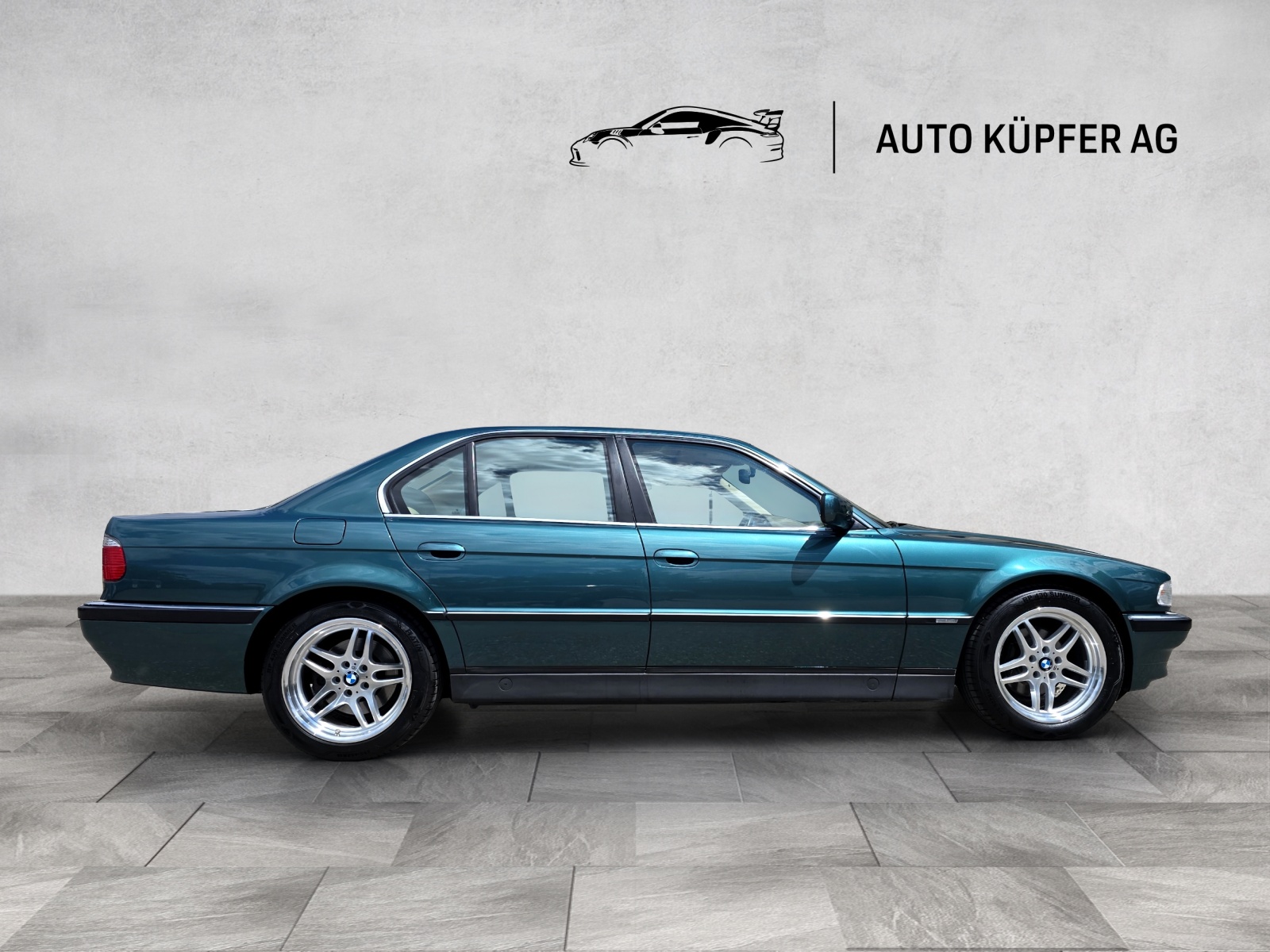 BMW 728i Automat (Traumzustand Sammlerfahrzeug)-showroom-element-2