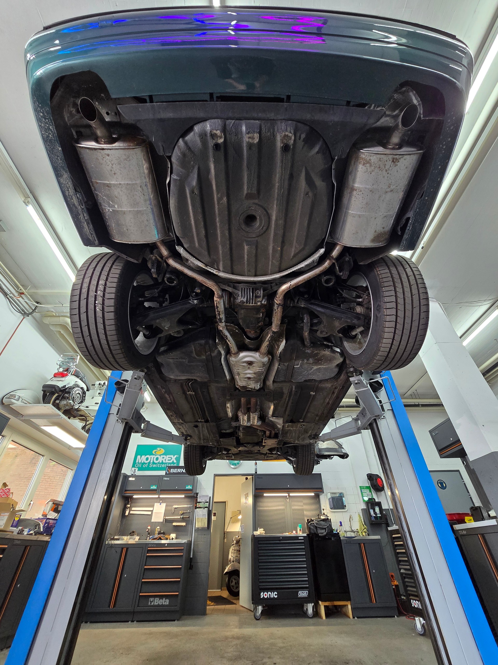 BMW 728i Automat (Traumzustand Sammlerfahrzeug)-image-8