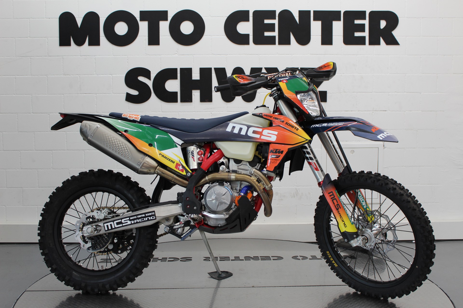 GASGAS EC 250 F MCS Racing-image-0