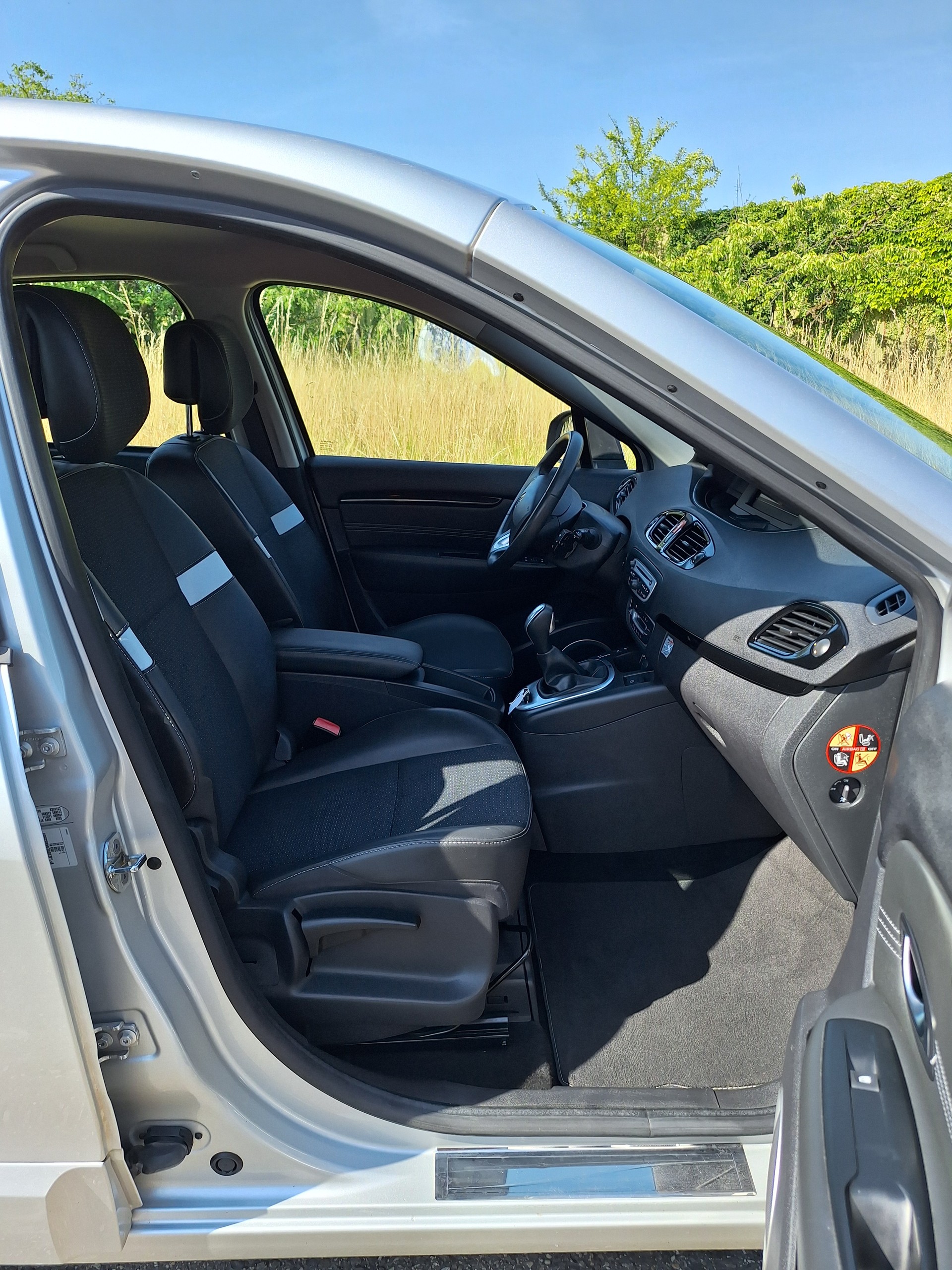 RENAULT Scénic 1.5 dCi Expression EDC-image-7